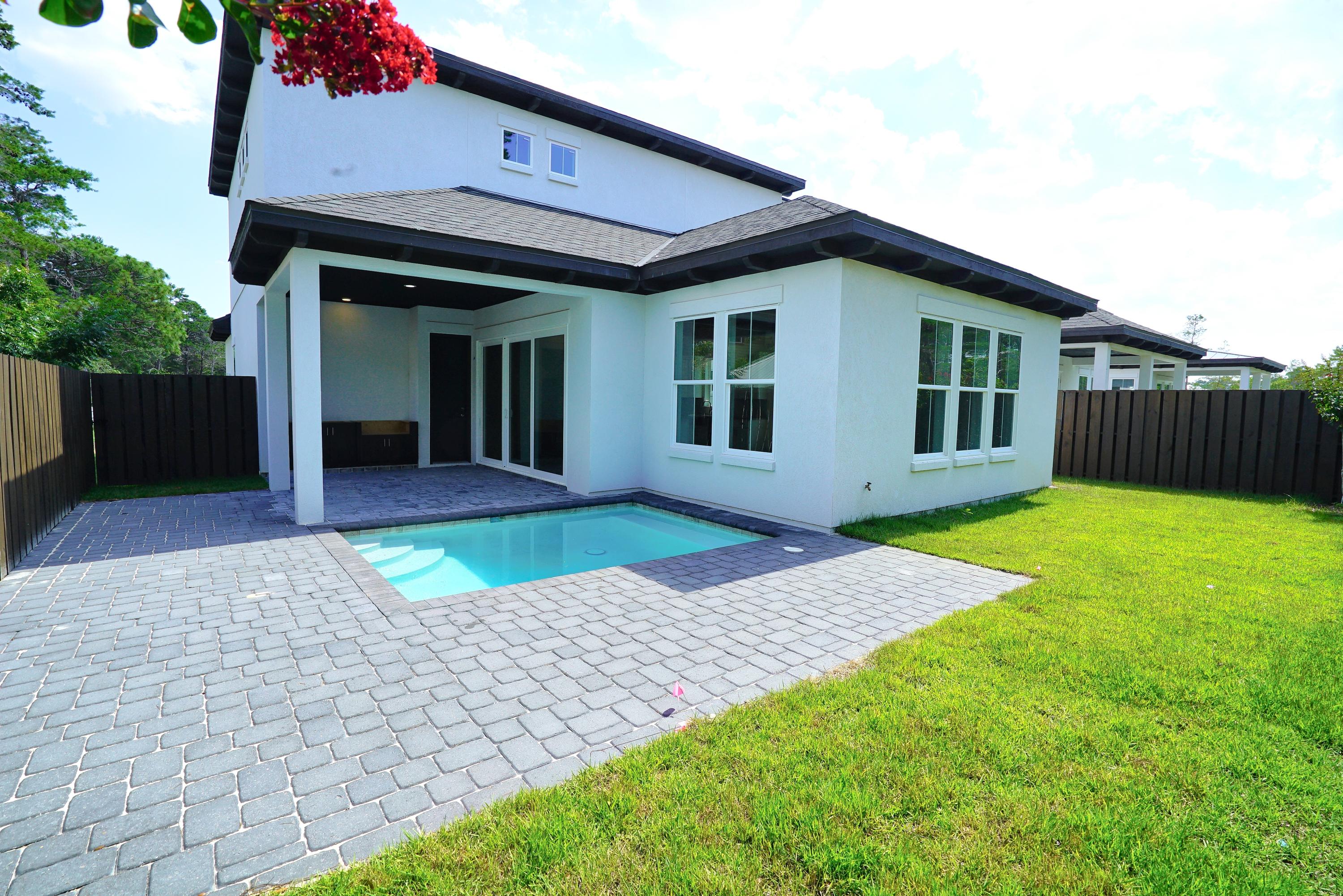 Santa Rosa Retreat - Residential