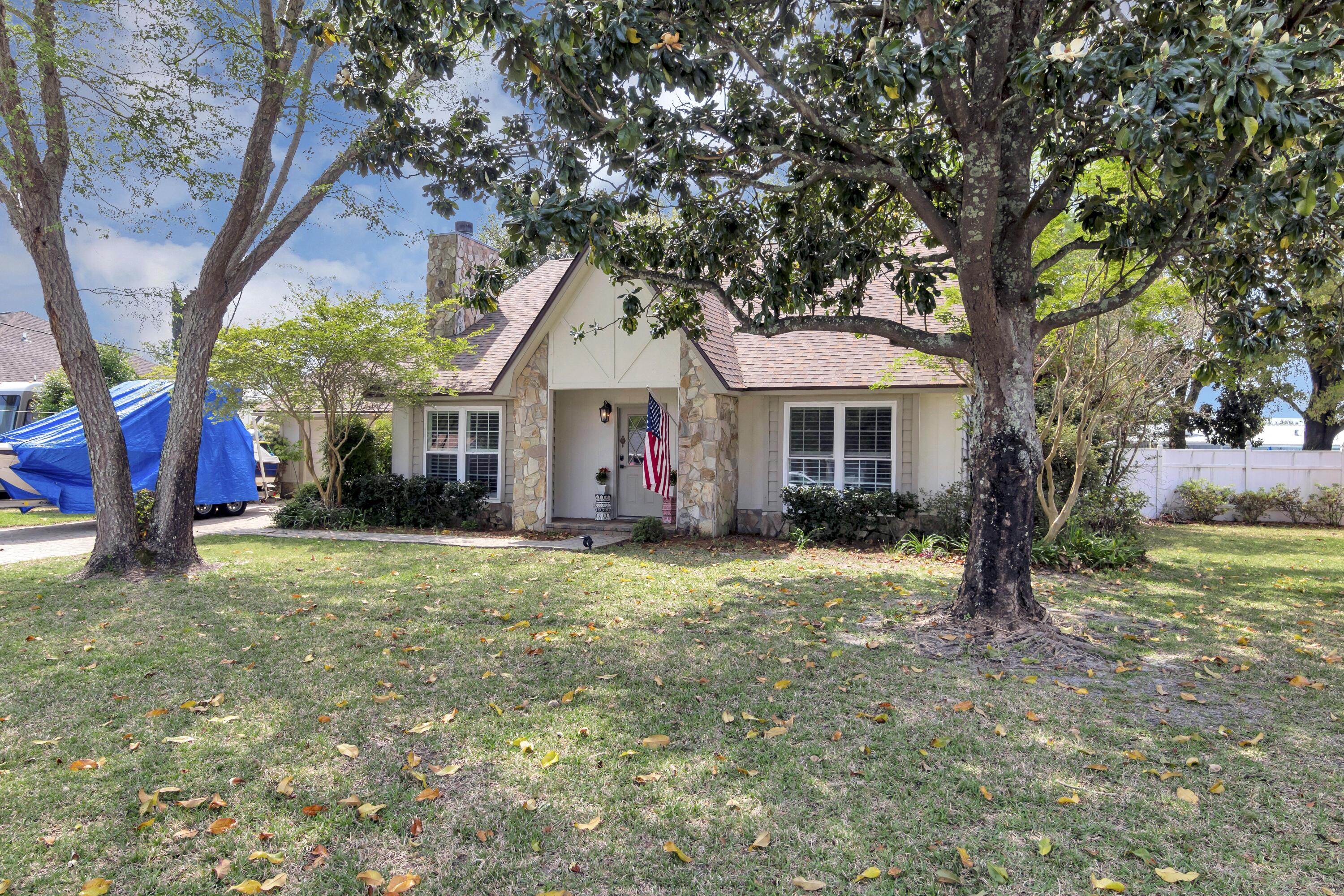 SPRING LAKE #2 - Residential