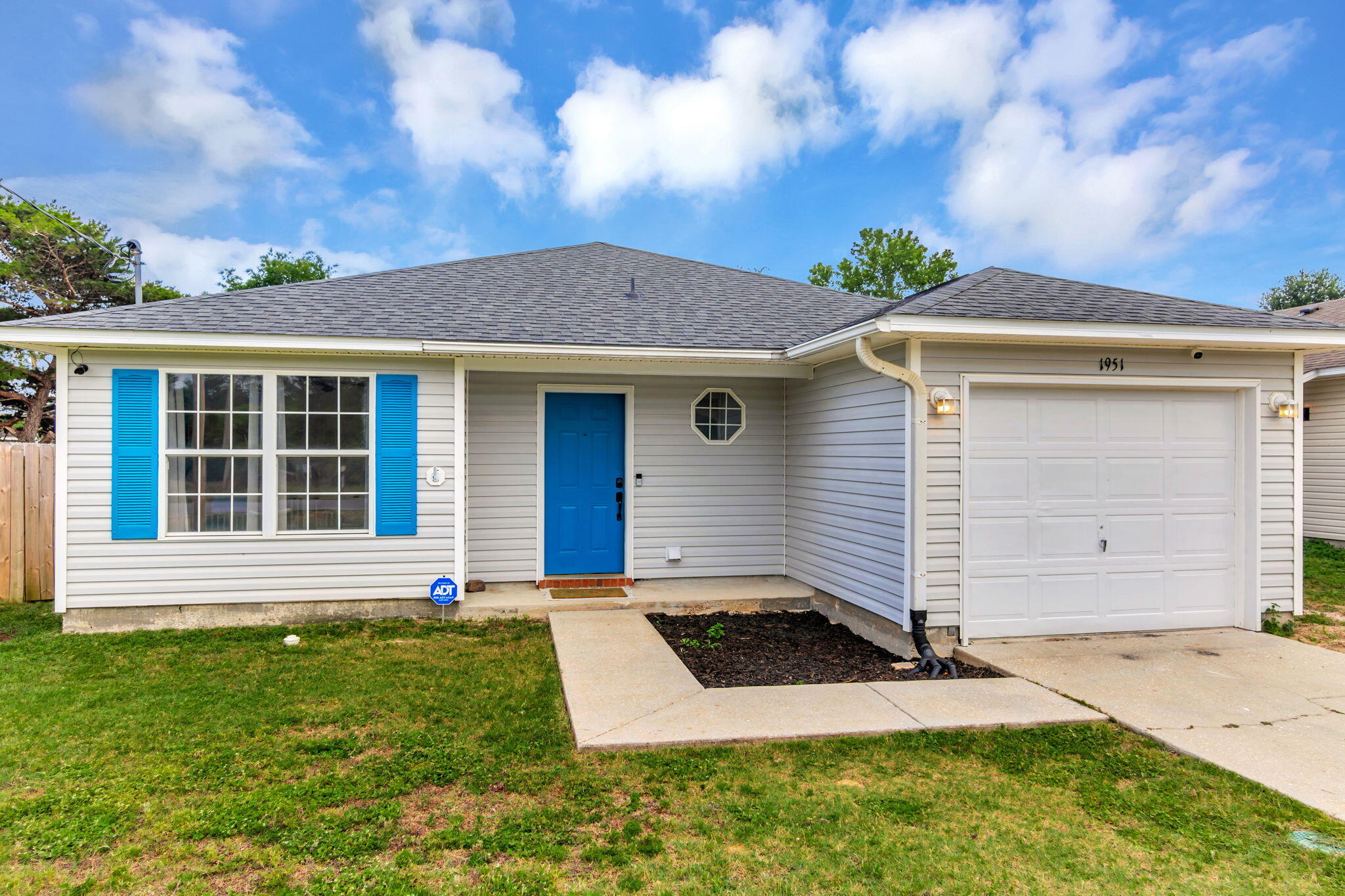 EAST BAY HEIGHTS - Residential