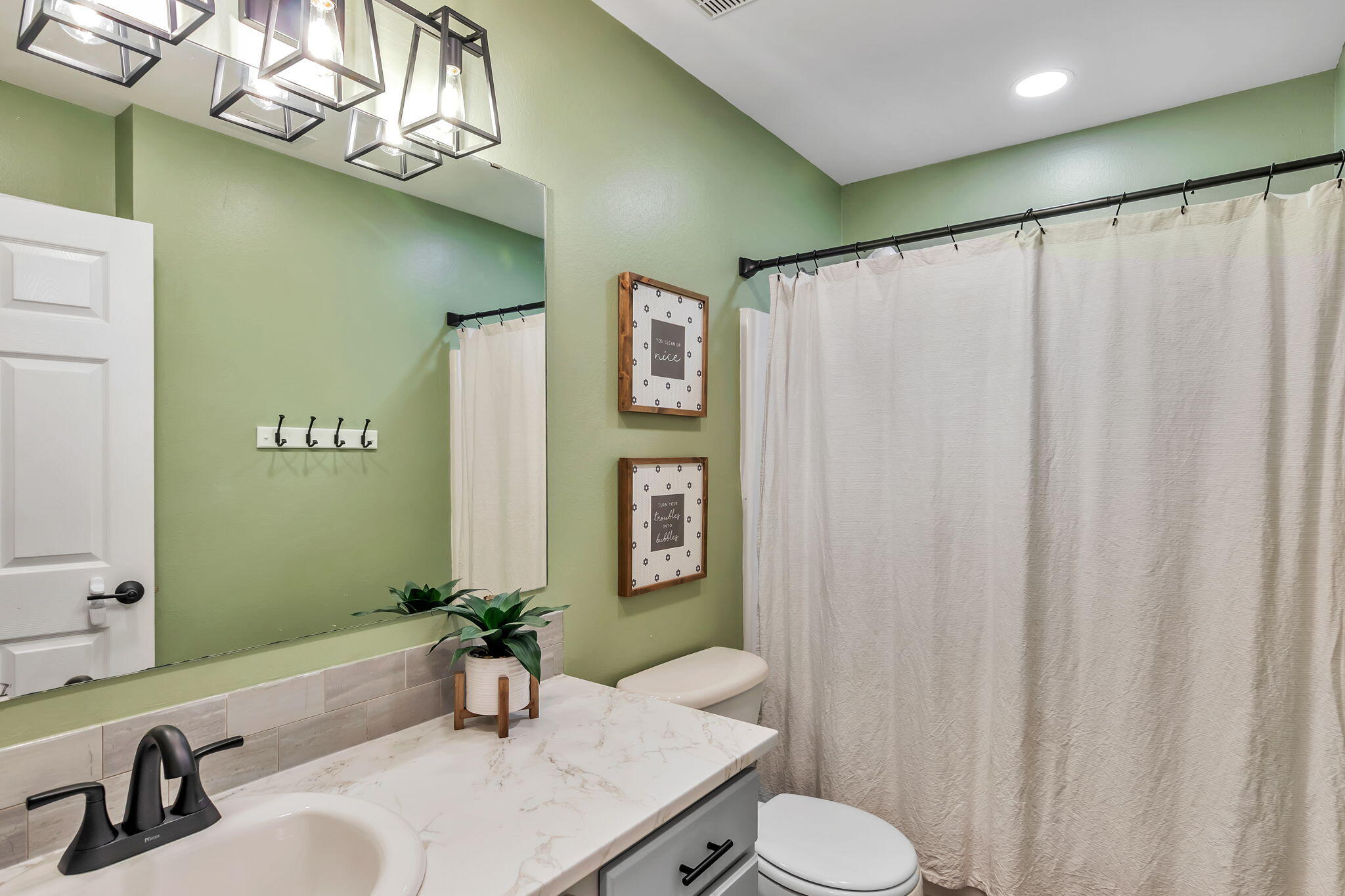 EAST BAY HEIGHTS - Residential