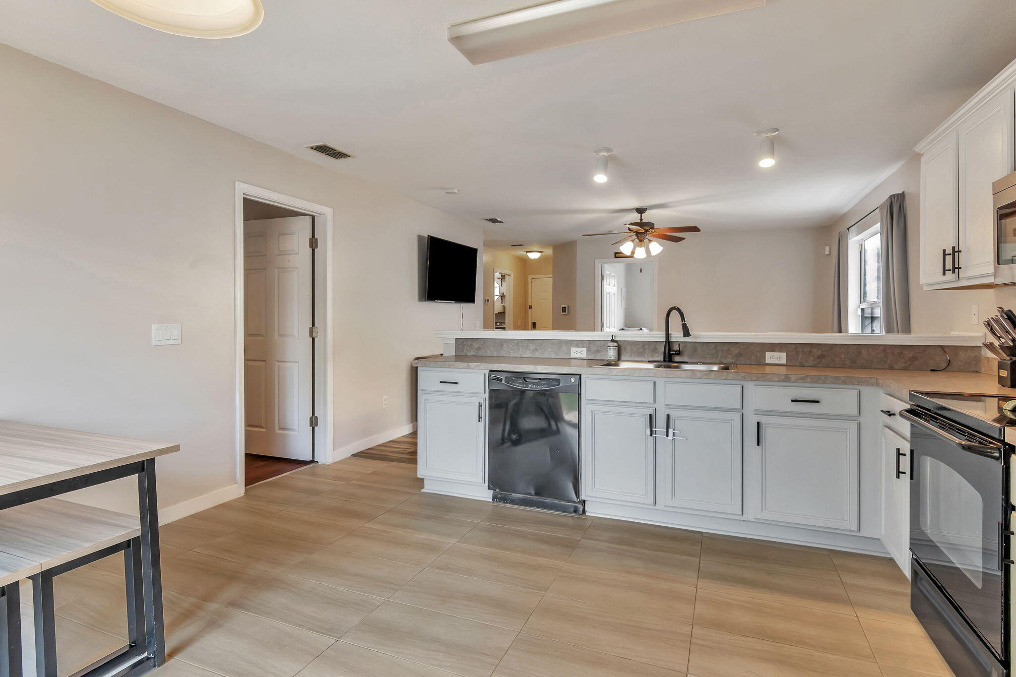 EAST BAY HEIGHTS - Residential