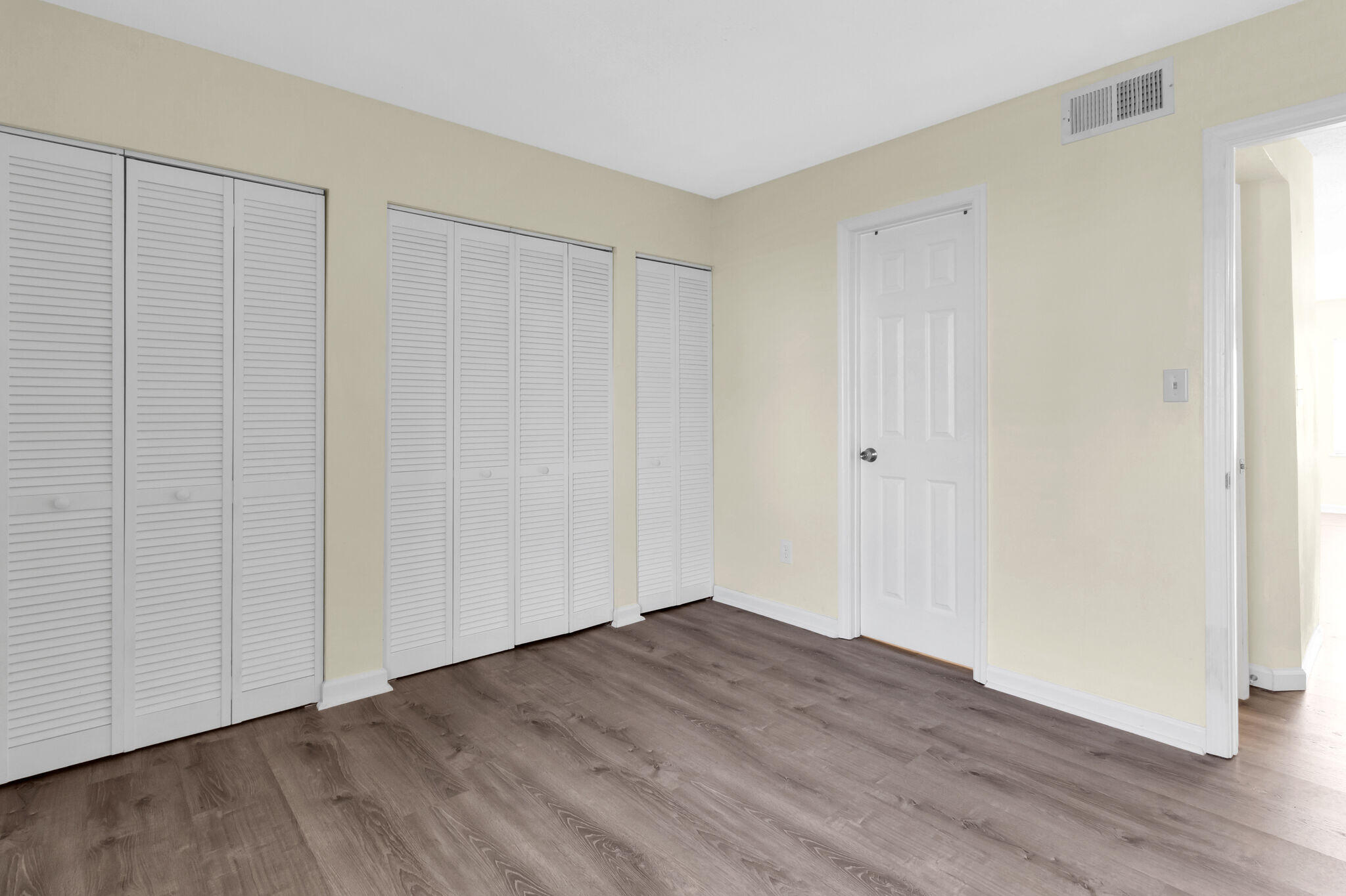 FINISTERRA CONDO - Residential Lease