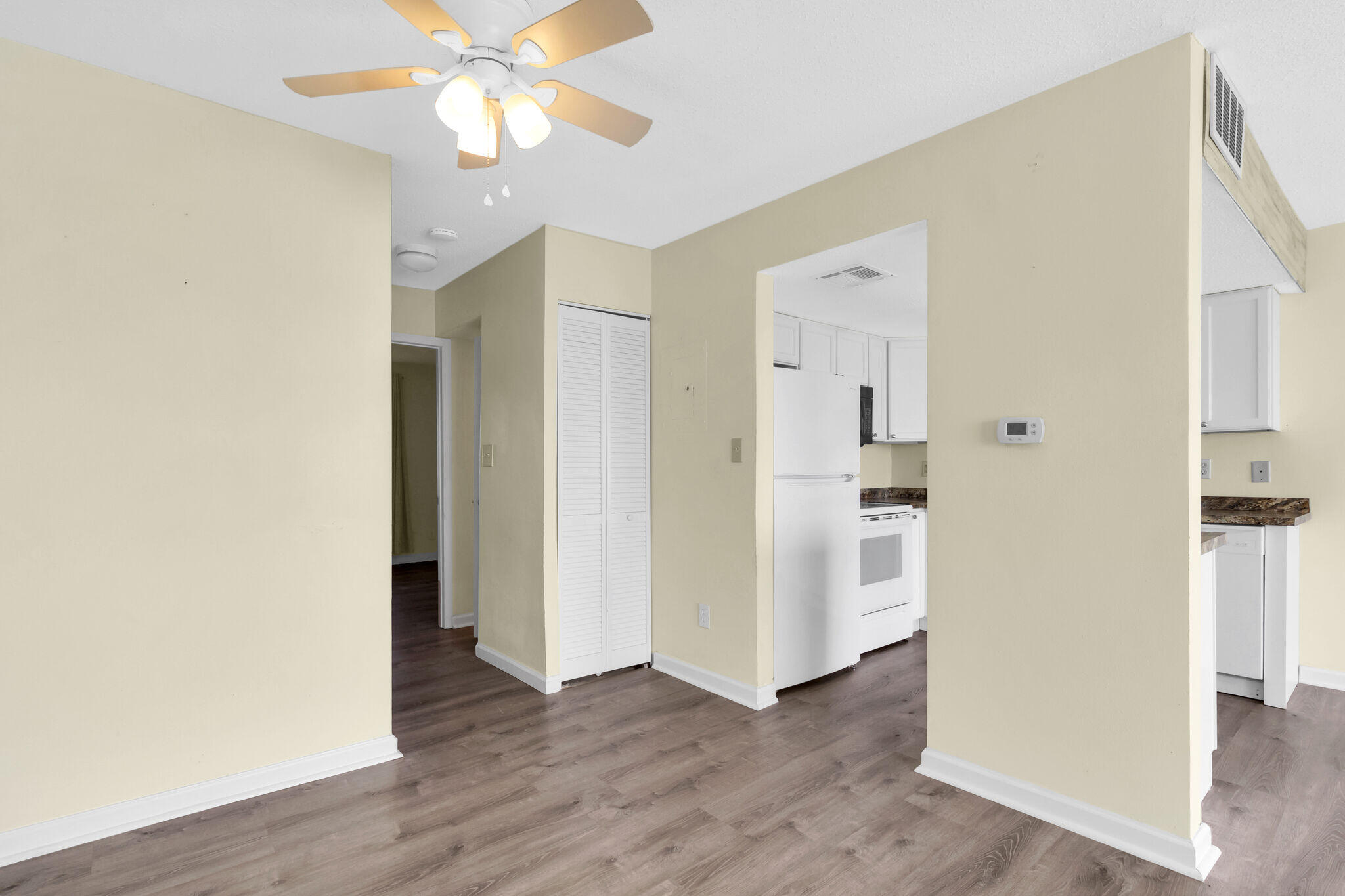 FINISTERRA CONDO - Residential Lease