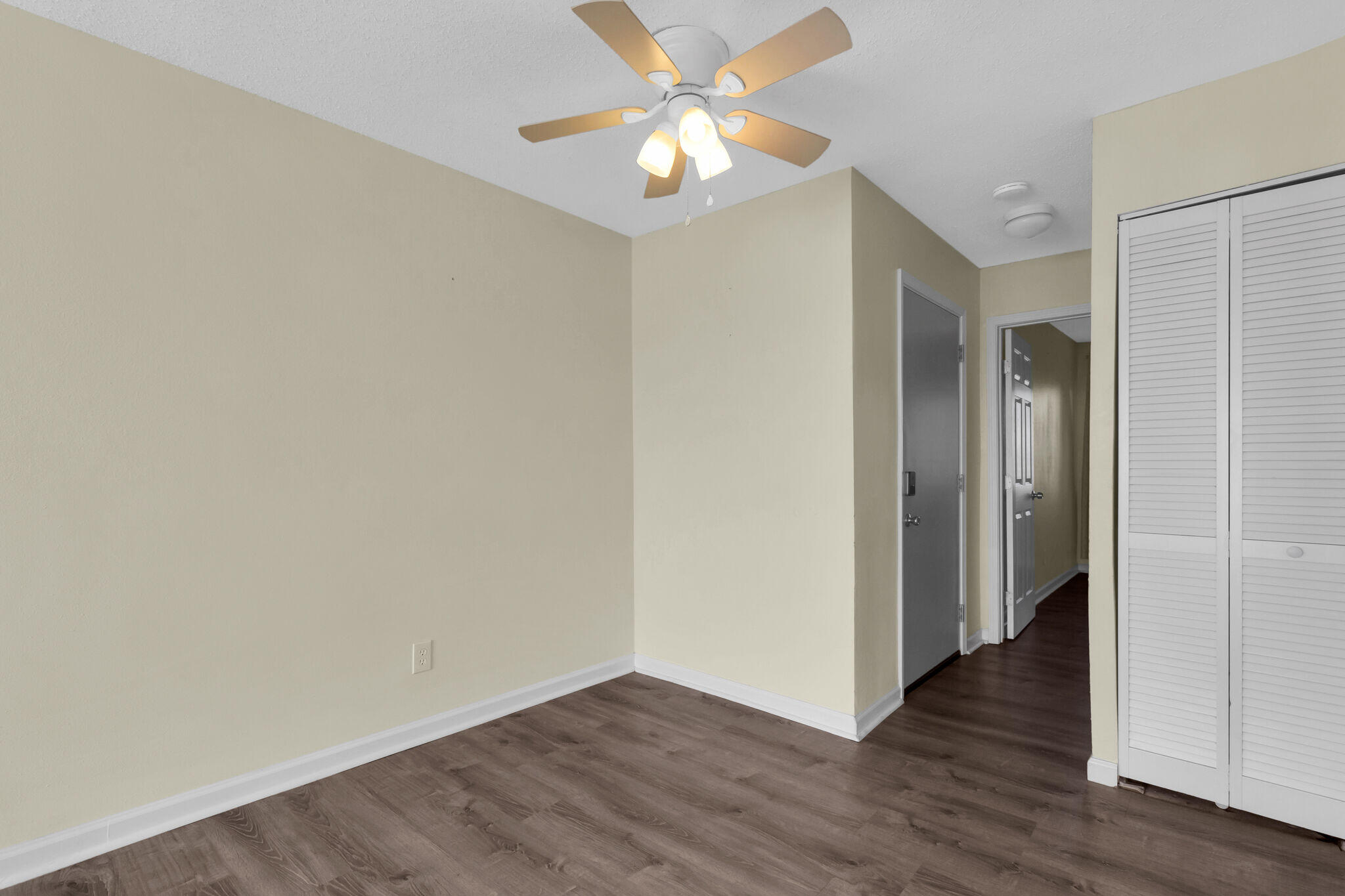 FINISTERRA CONDO - Residential Lease