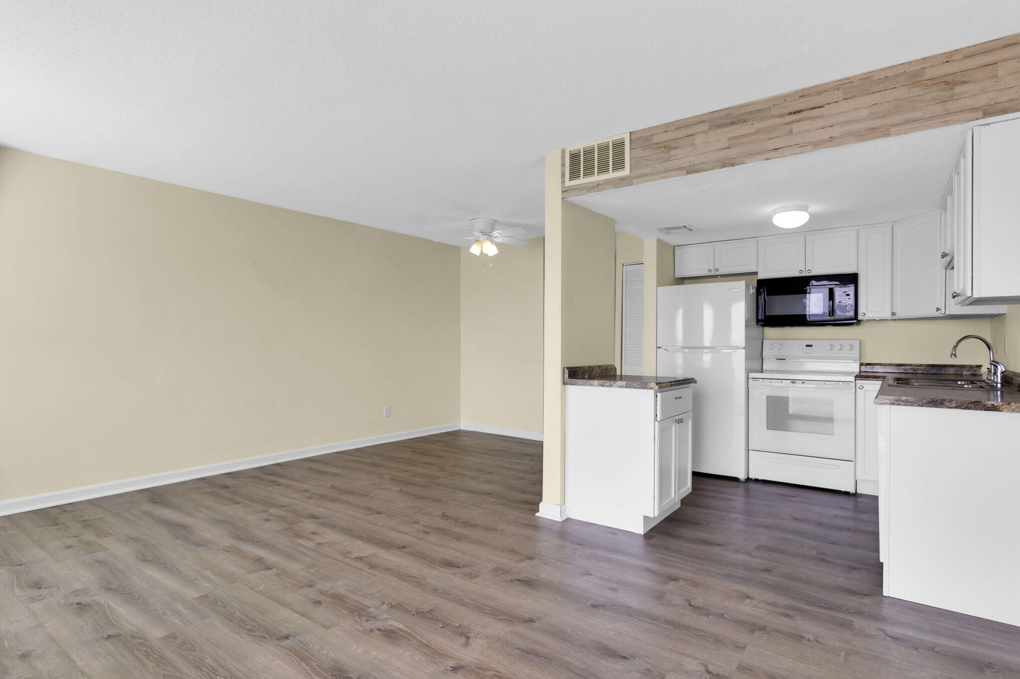 FINISTERRA CONDO - Residential Lease