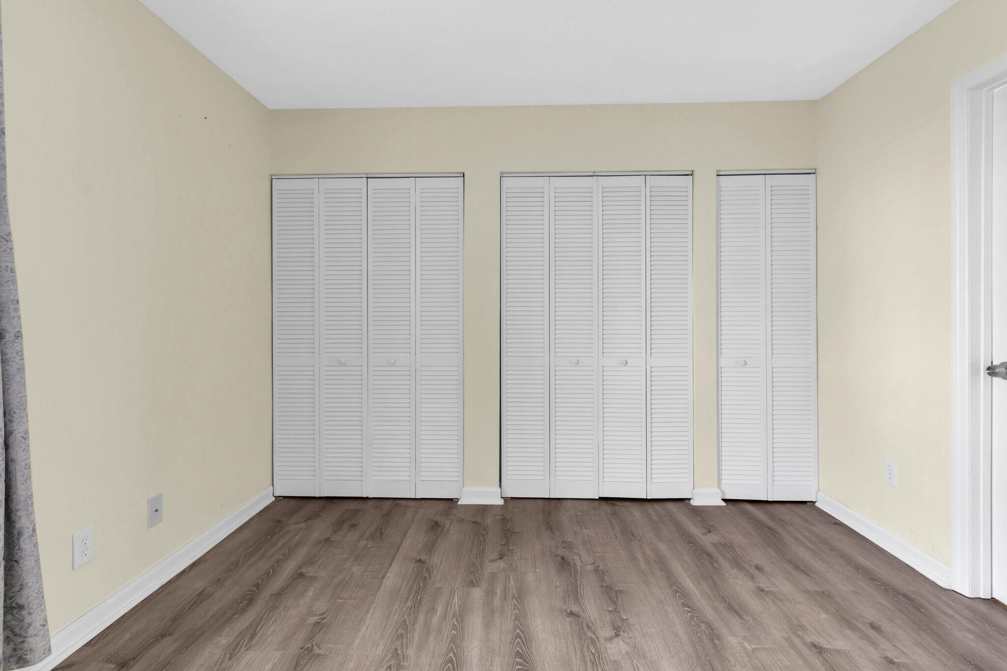 FINISTERRA CONDO - Residential Lease