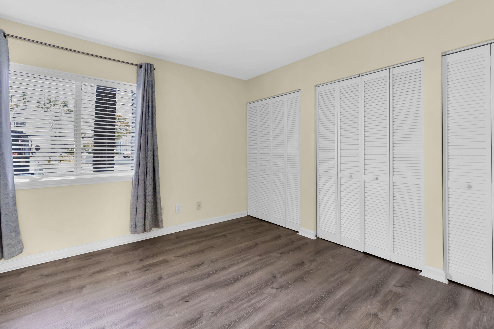 FINISTERRA CONDO - Residential Lease