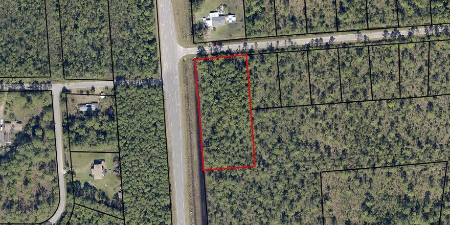 Great lot on Avalon Blvd.  400 feet of road frontage on Avalon Blvd with 186 feet of road frontage on Luray zoned R1 and RR1