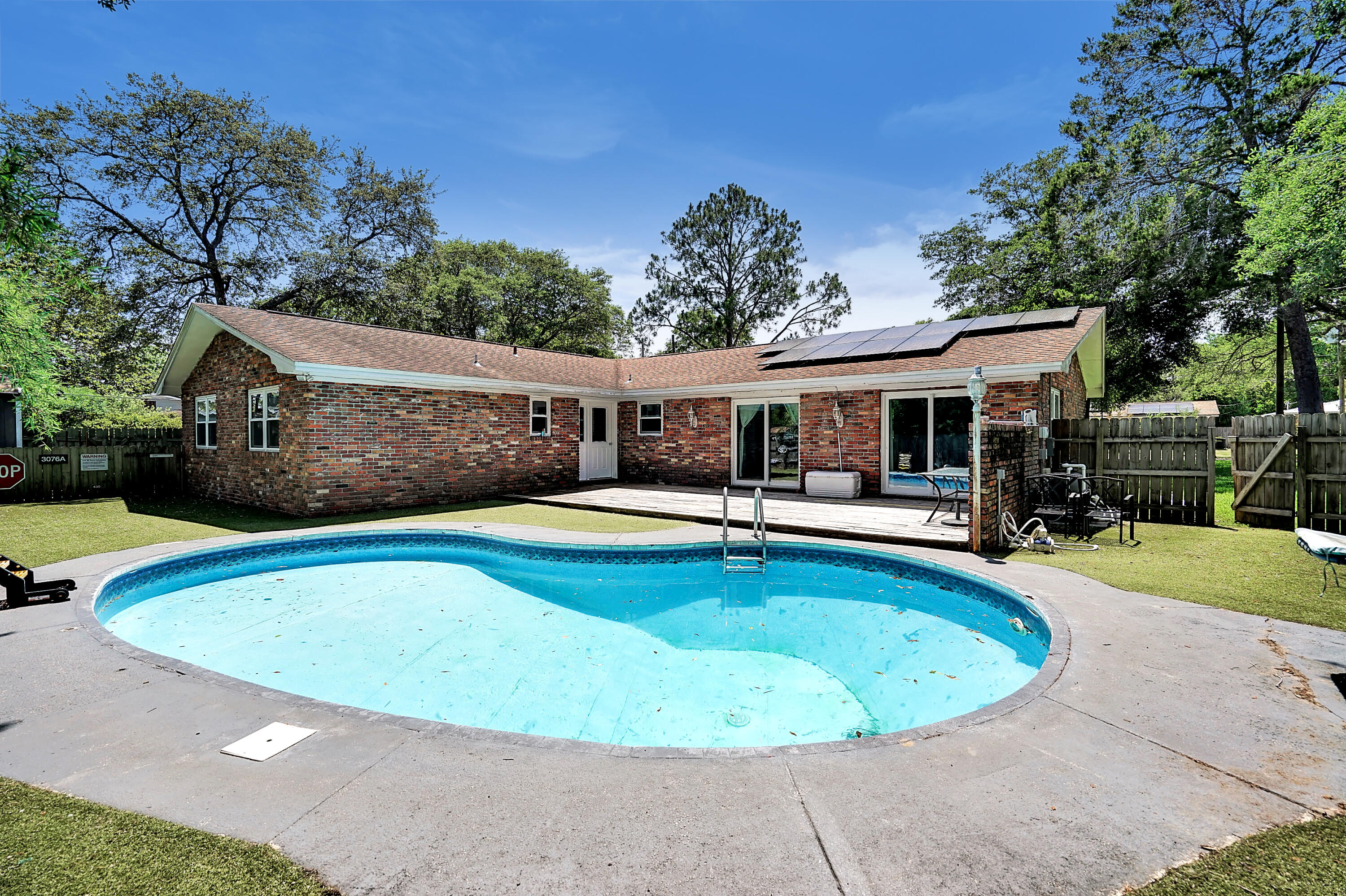 GARNIERS HEIGHTS 1ST ADDN - Residential