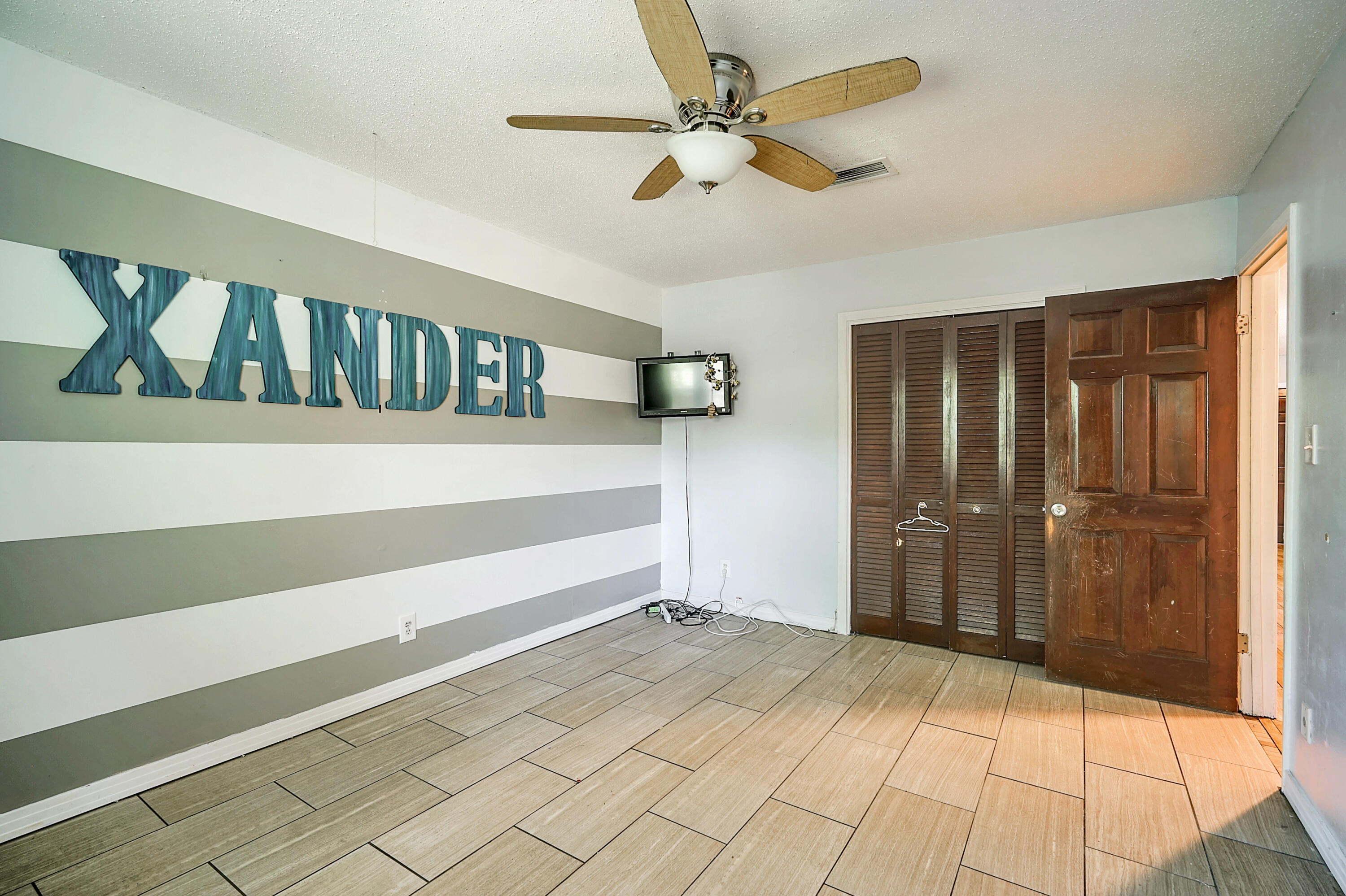 GARNIERS HEIGHTS 1ST ADDN - Residential