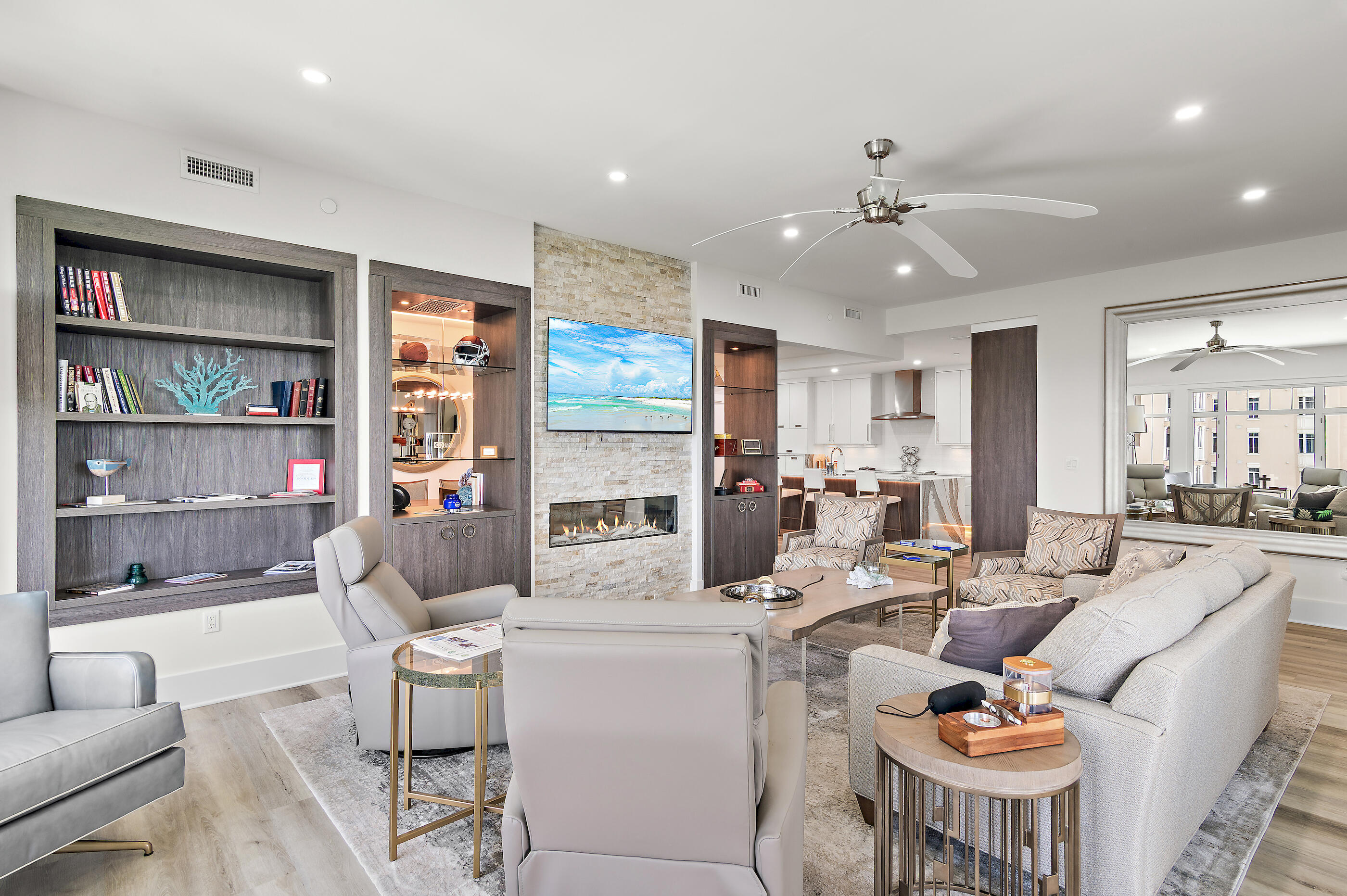 ONE WATER PLACE AT KELLY PLANTATION - Residential