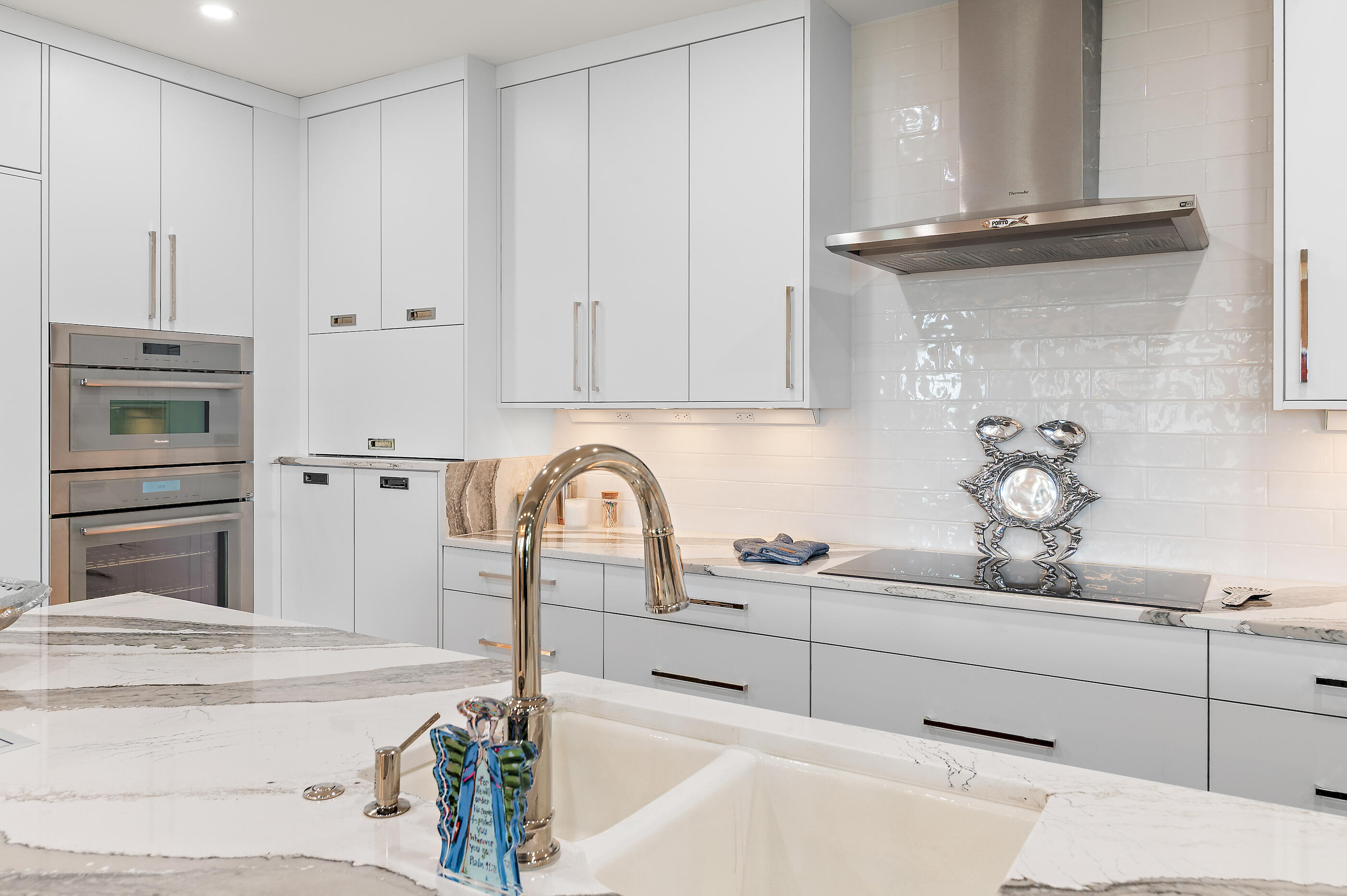 ONE WATER PLACE AT KELLY PLANTATION - Residential