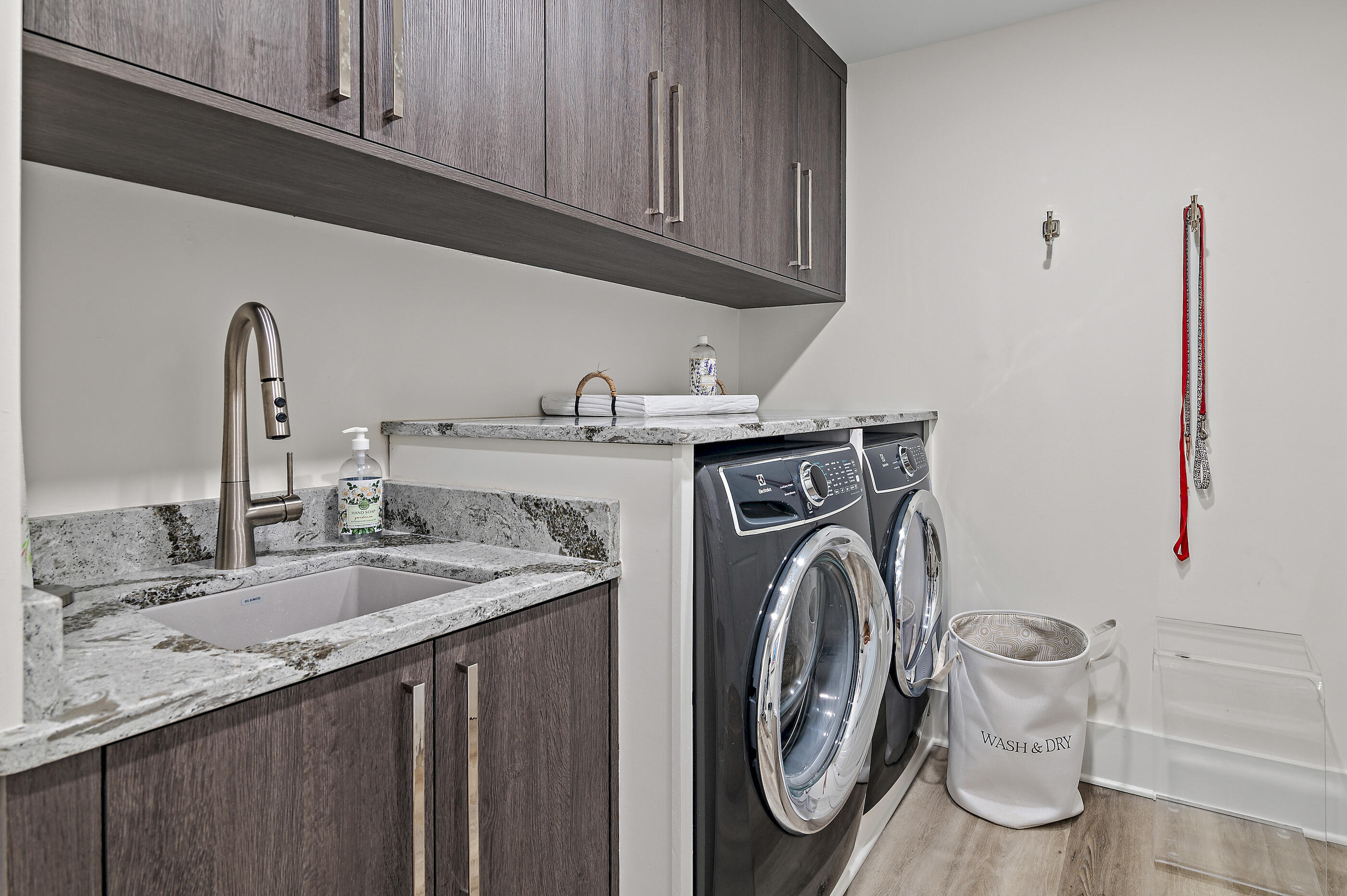 ONE WATER PLACE AT KELLY PLANTATION - Residential