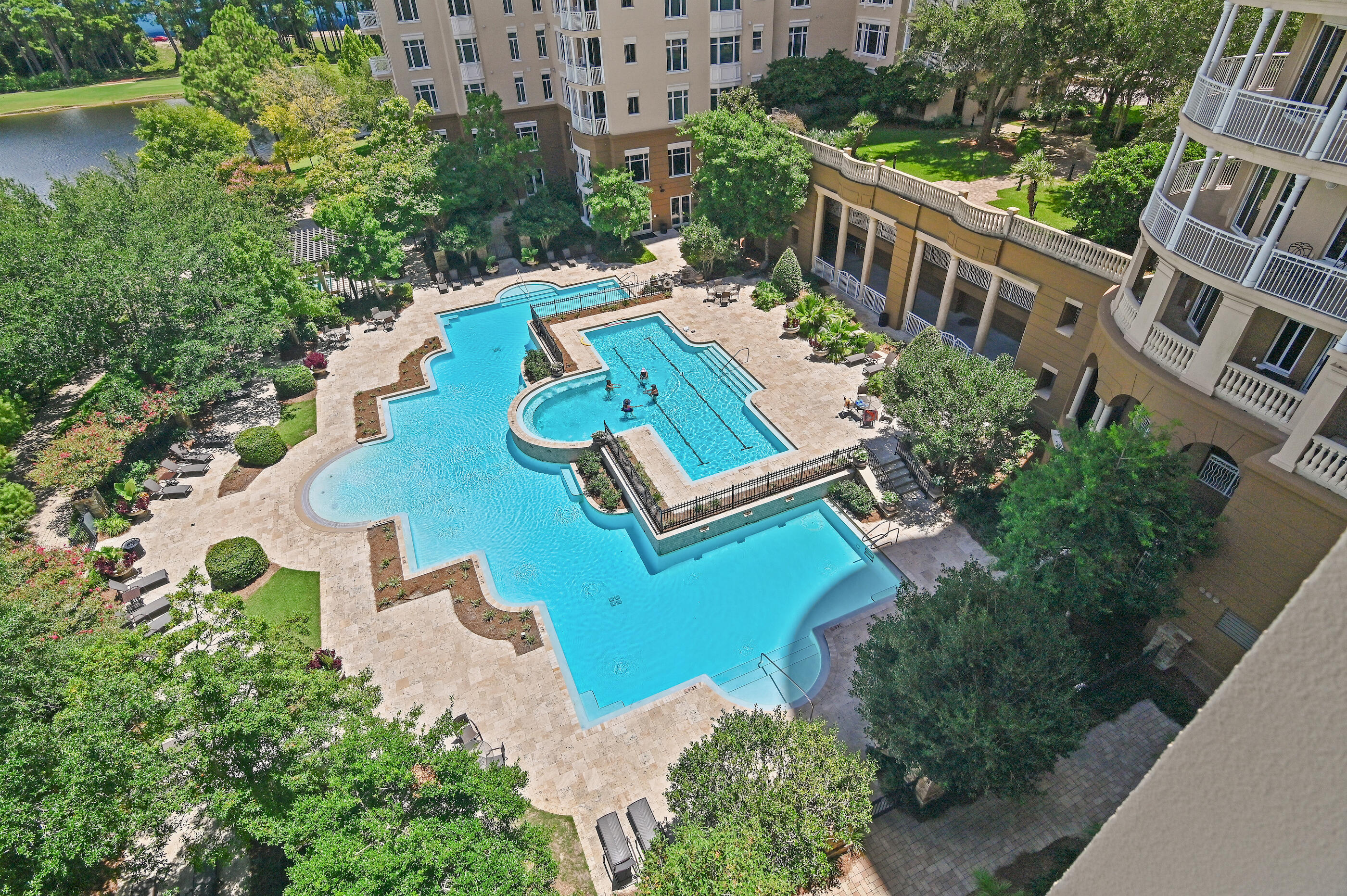 ONE WATER PLACE AT KELLY PLANTATION - Residential