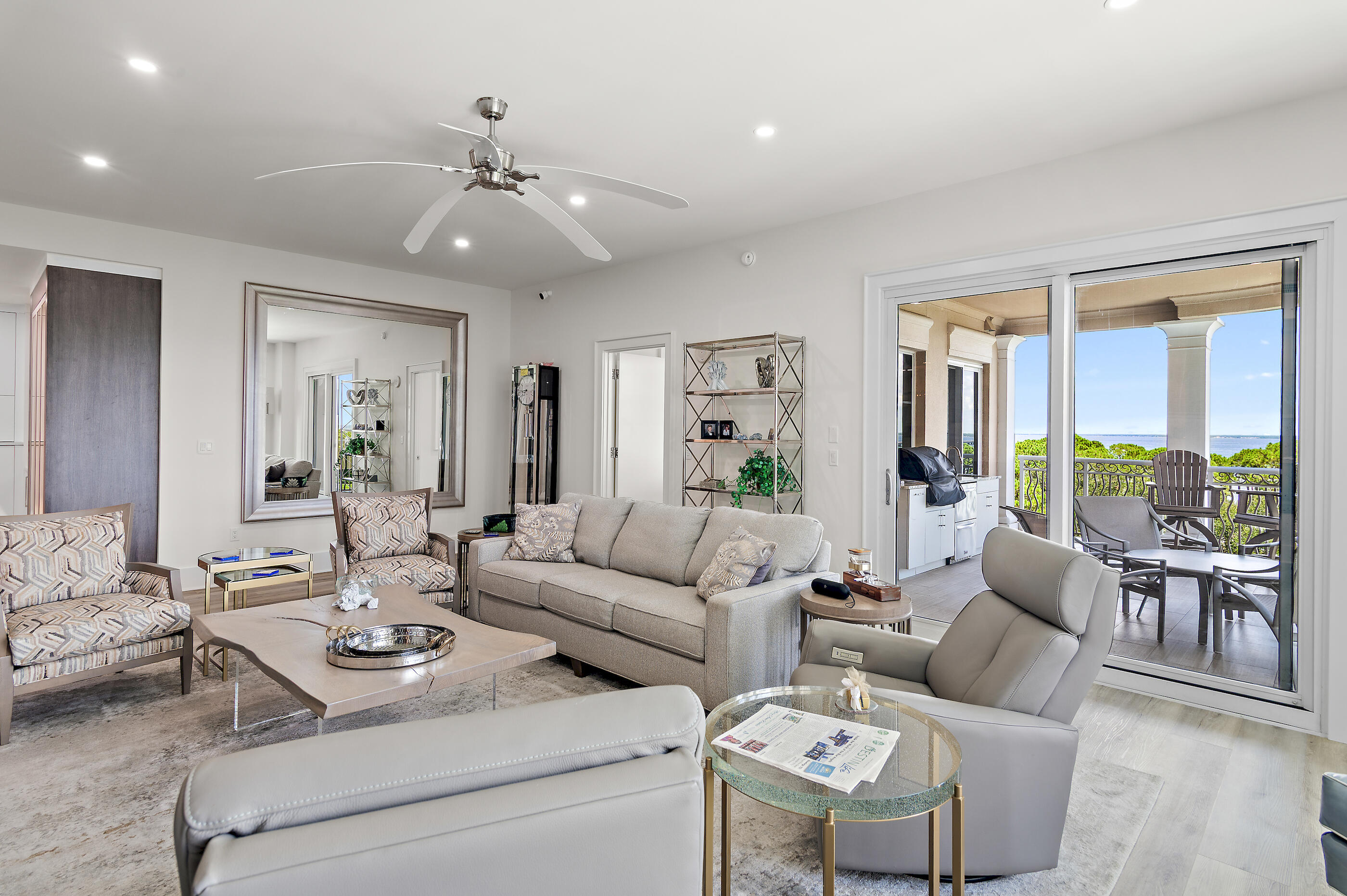 ONE WATER PLACE AT KELLY PLANTATION - Residential