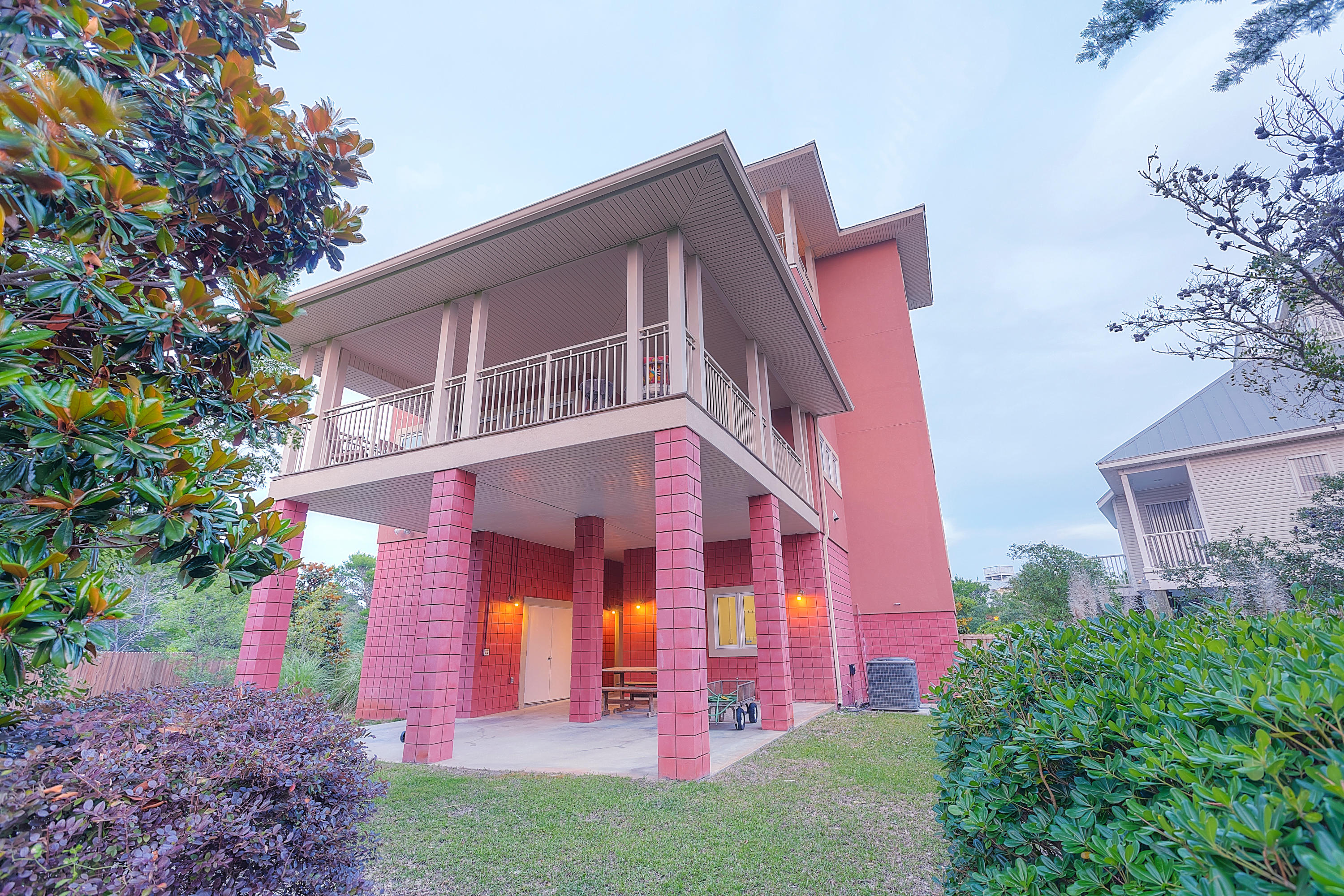 GULF TRACE - Residential
