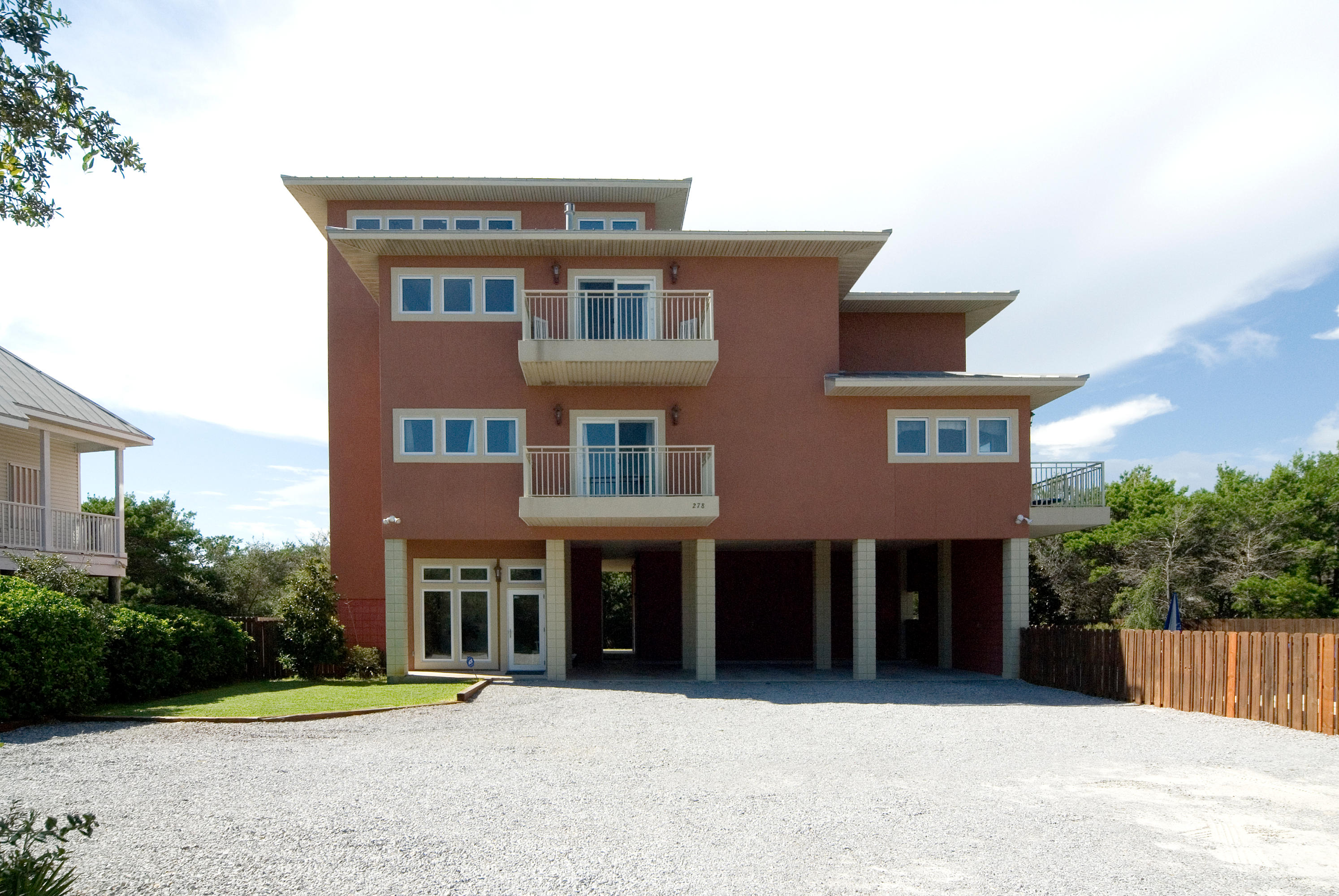 GULF TRACE - Residential