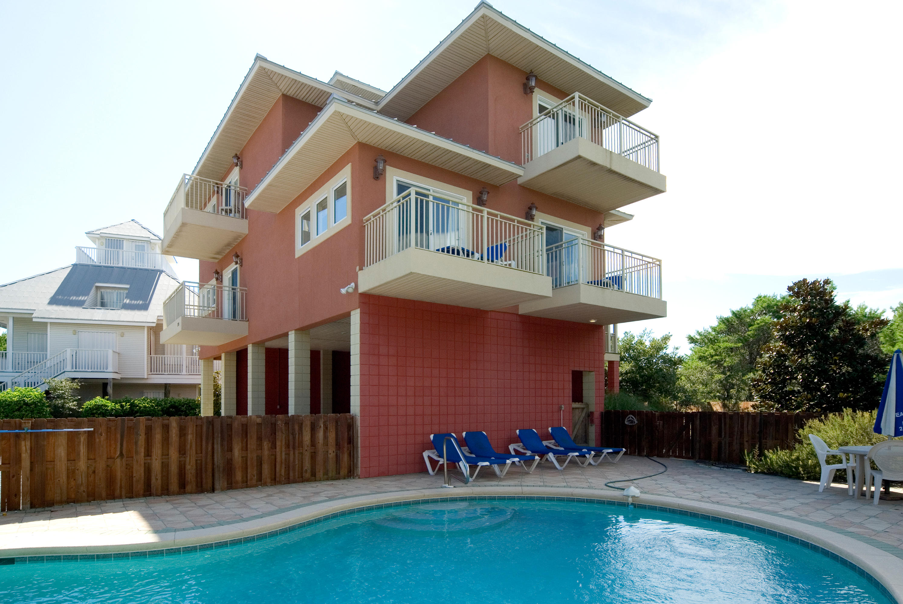 GULF TRACE - Residential