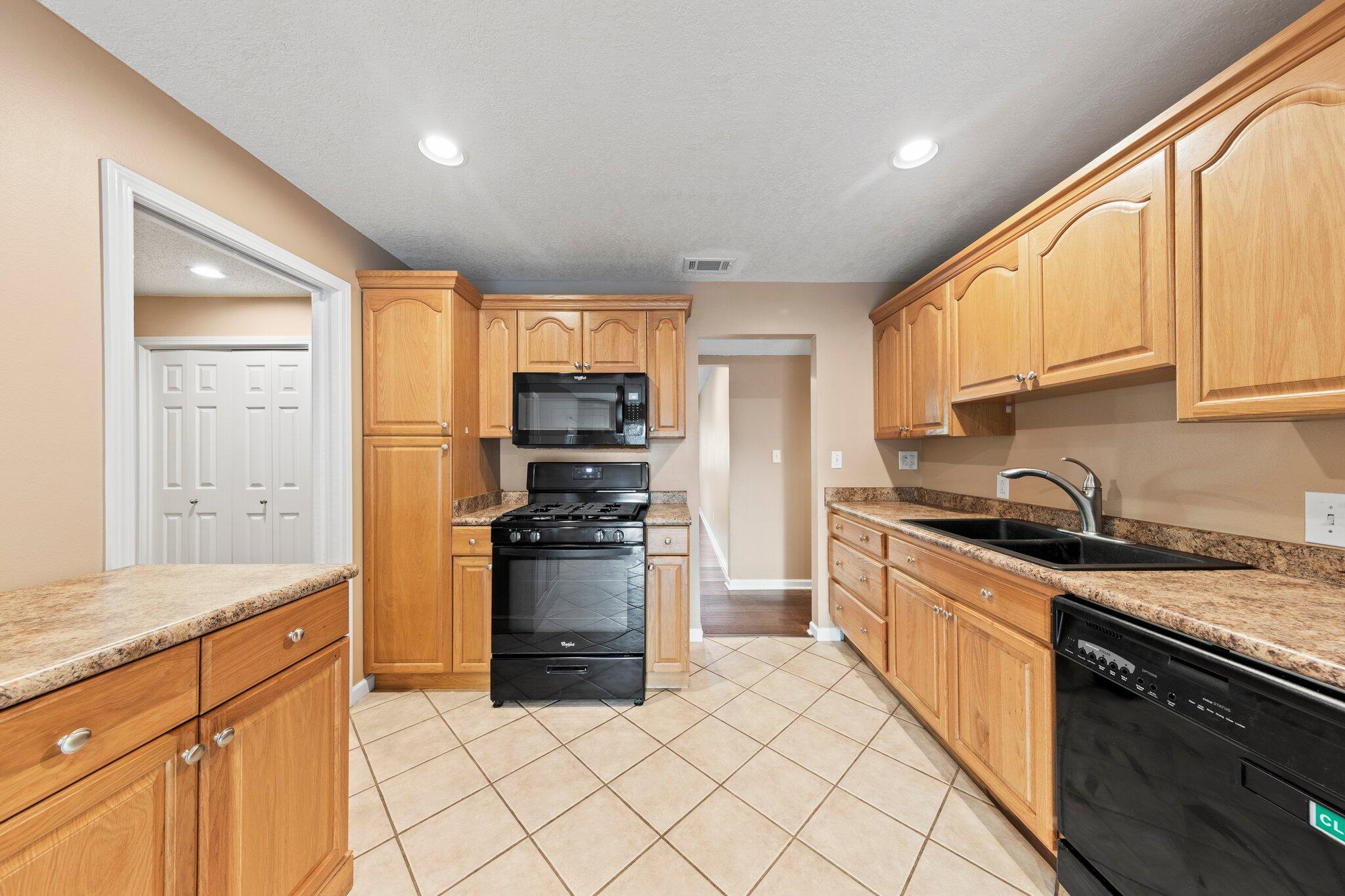 N/A - Residential Lease