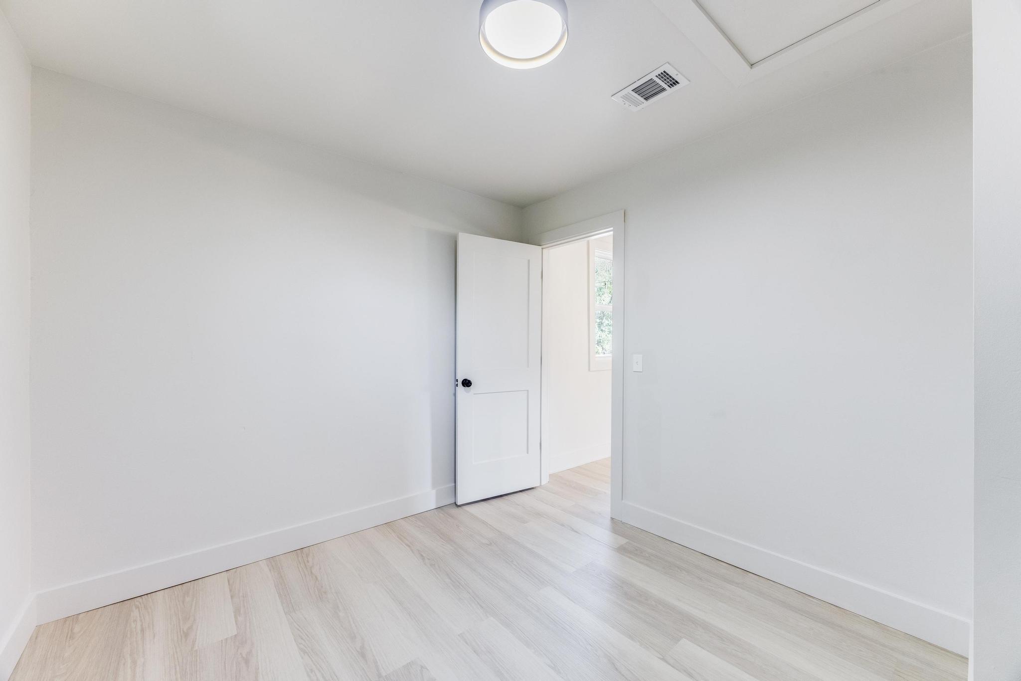 16-3N-23-1440-000A-0030 - Residential Lease