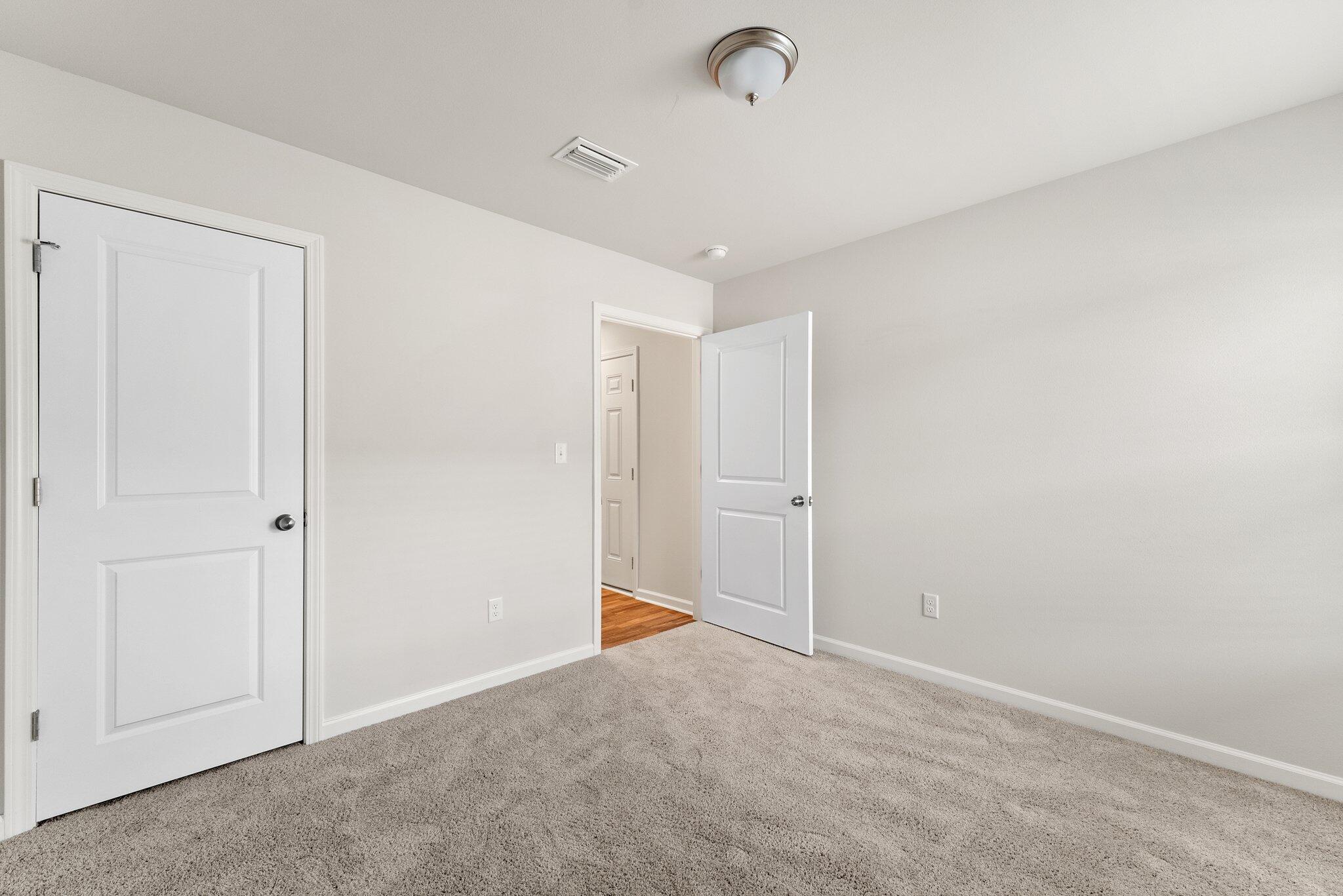 CROSS CREEK - Residential Lease