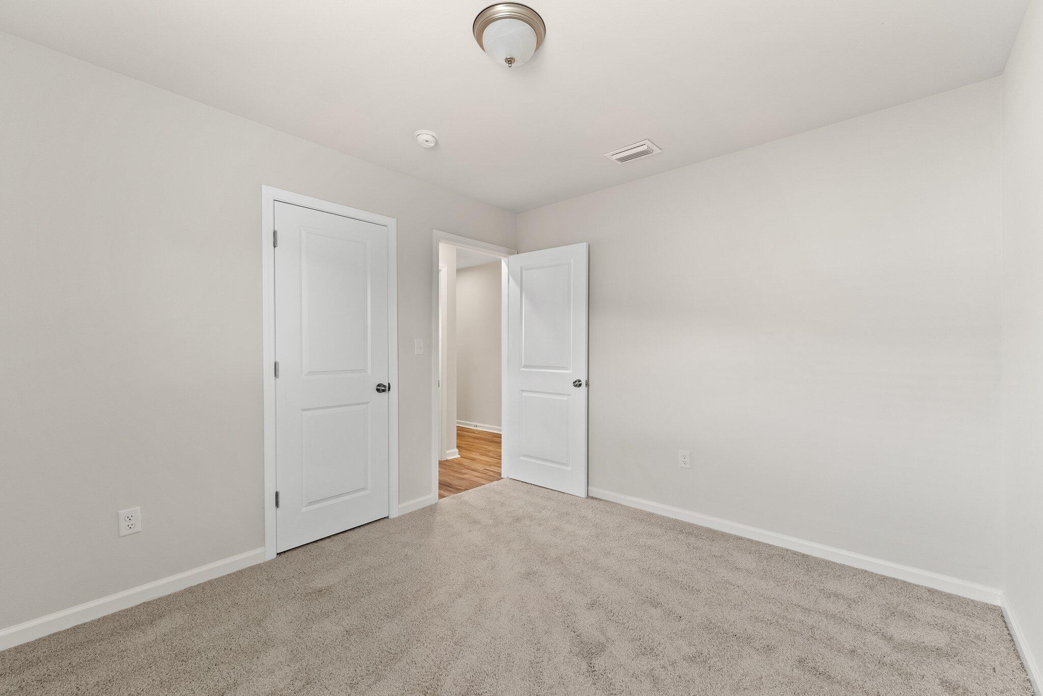 CROSS CREEK - Residential Lease