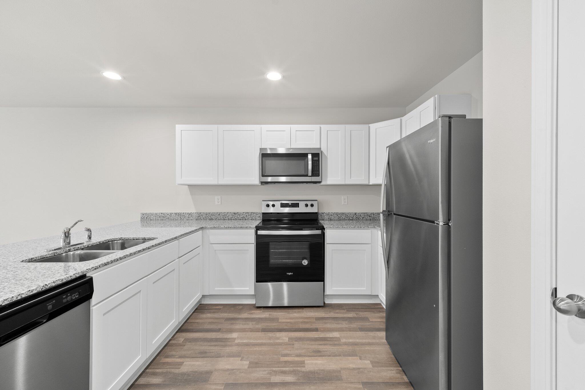 CROSS CREEK - Residential Lease