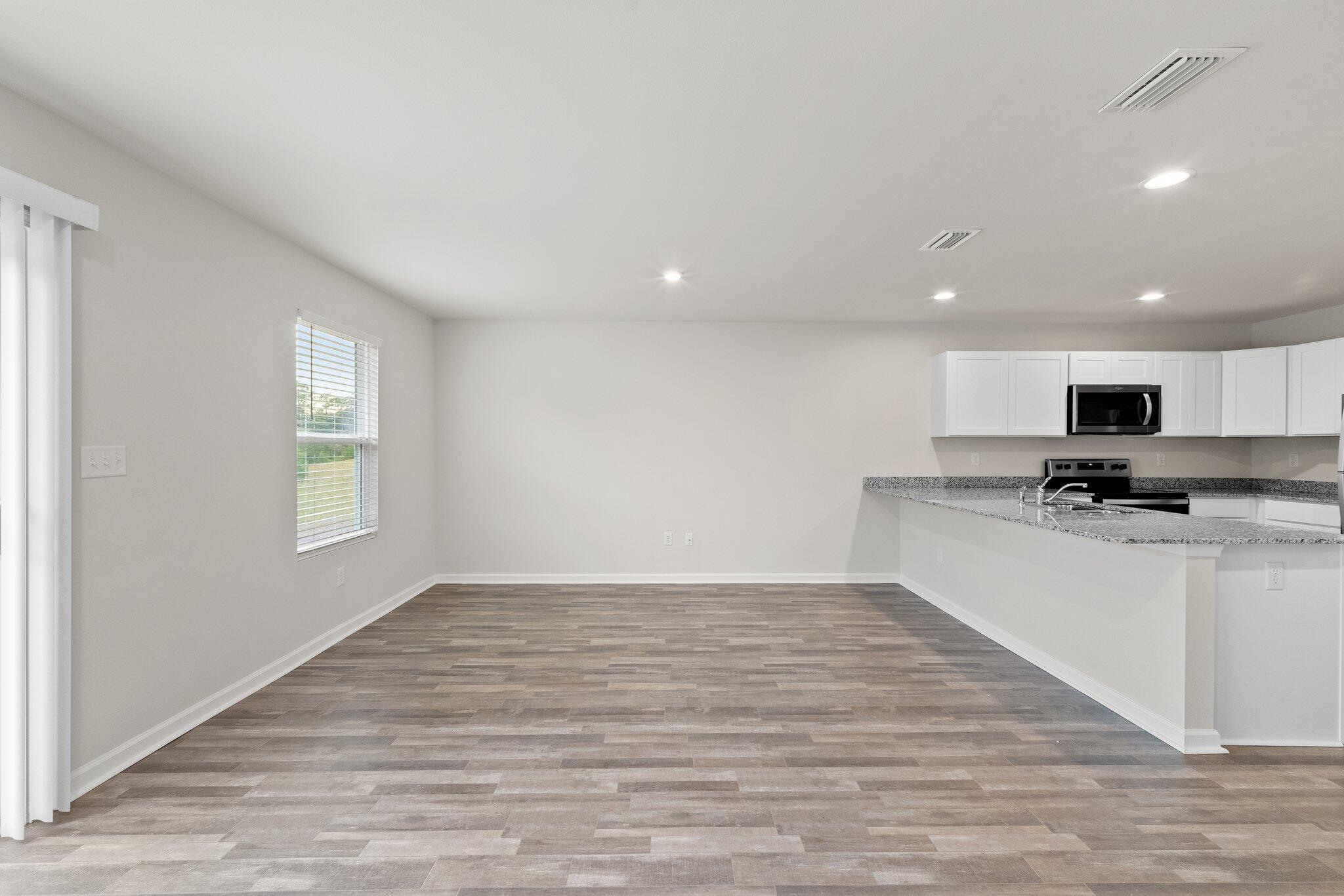 CROSS CREEK - Residential Lease