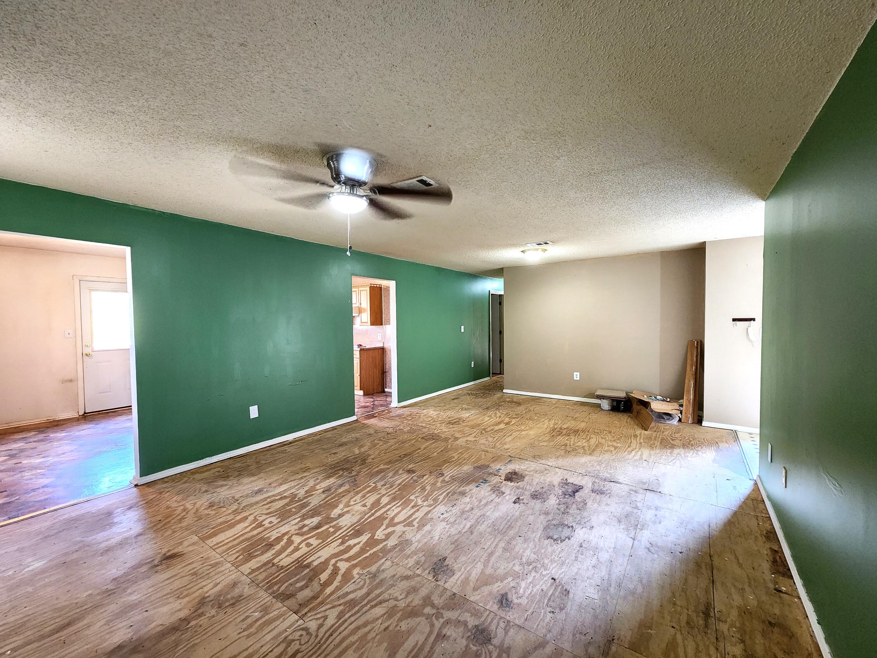 NO RECORDED SUBDIVISION - Residential