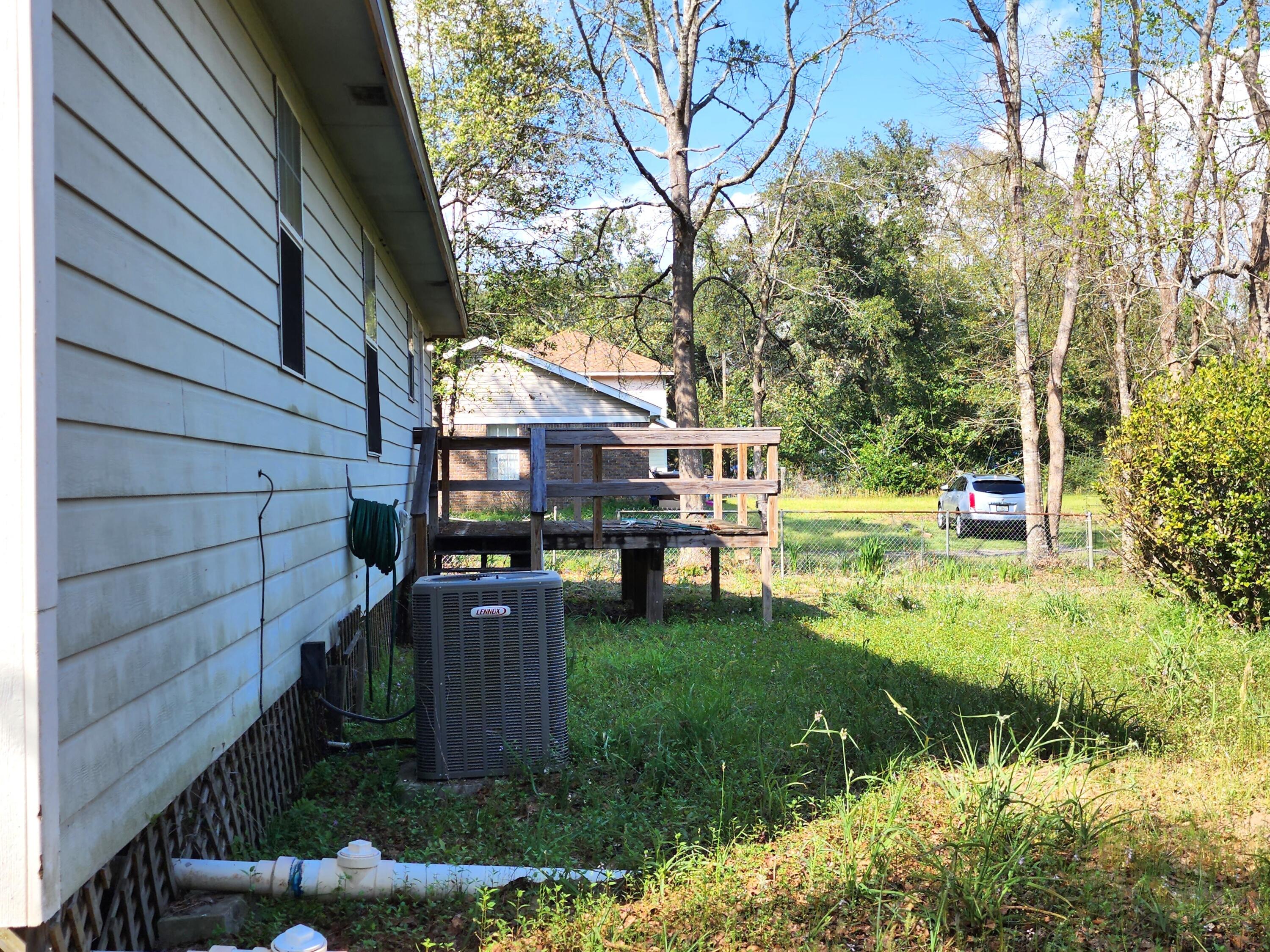 NO RECORDED SUBDIVISION - Residential