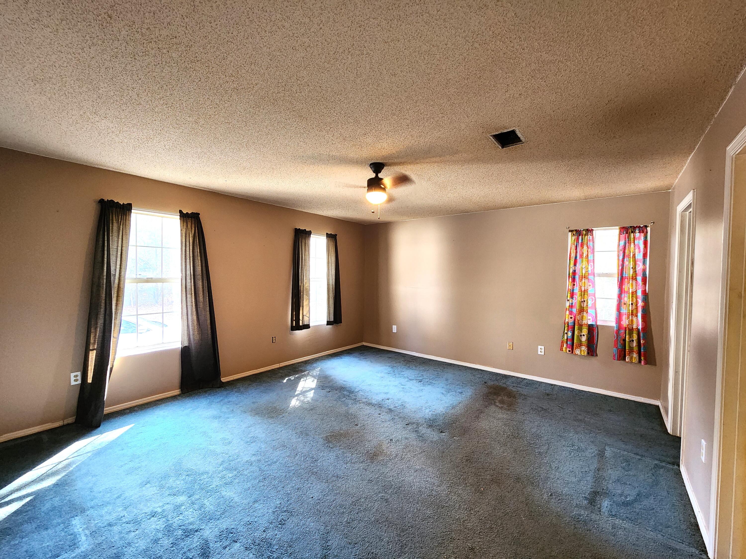 NO RECORDED SUBDIVISION - Residential