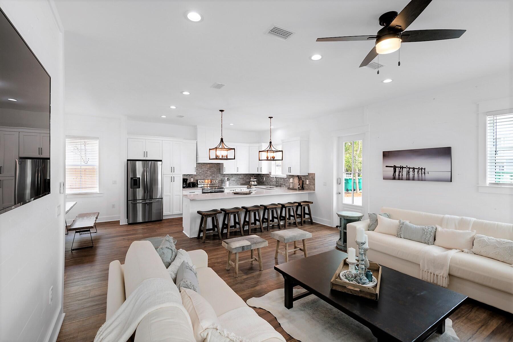 CRYSTAL BEACH - Residential