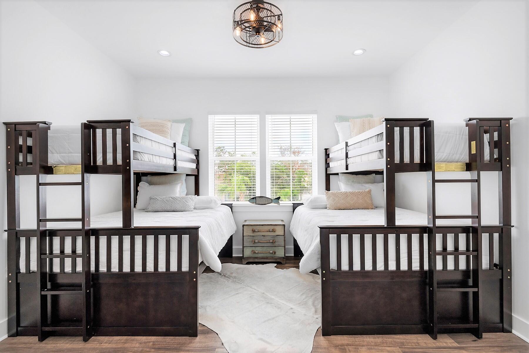 CRYSTAL BEACH - Residential