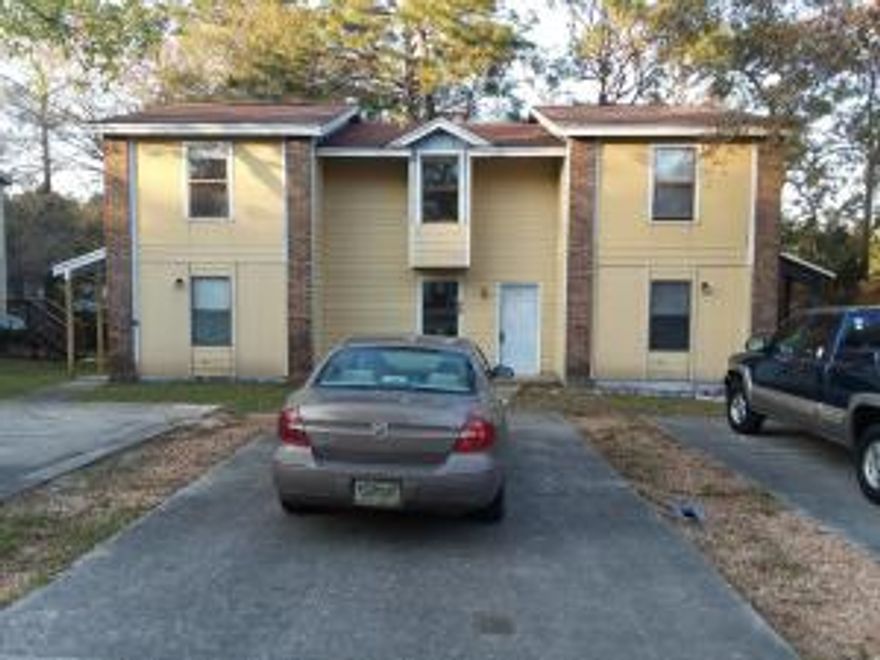 Investors --- Add to your investment portfolio by purchasing this triplex. Huge potential for monthly income. Rents should go around $725-$800 range per unit. These units include 119, 121 and 123 Hampton Drive. (952 s.f; 1,092 s.f.; 952 s.f.) Each unit is 2 bedroom, 1 1/2 bath. Bottom floor includes a living room, 1/2 bath and kitchen/dining area. and a laundry room. The upstairs portion contains two bedrooms and a full bathroom. Each unit also has a covered deck on the back. Property is being sold in ''as is'' condition and does need some repairs.