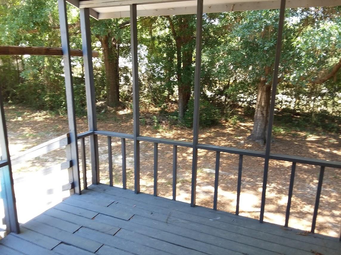 TOWNHOUSES AT THE HAMPTONS - Residential