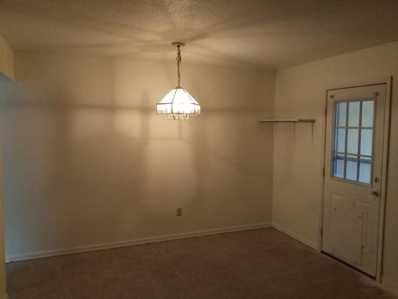 TOWNHOUSES AT THE HAMPTONS - Residential