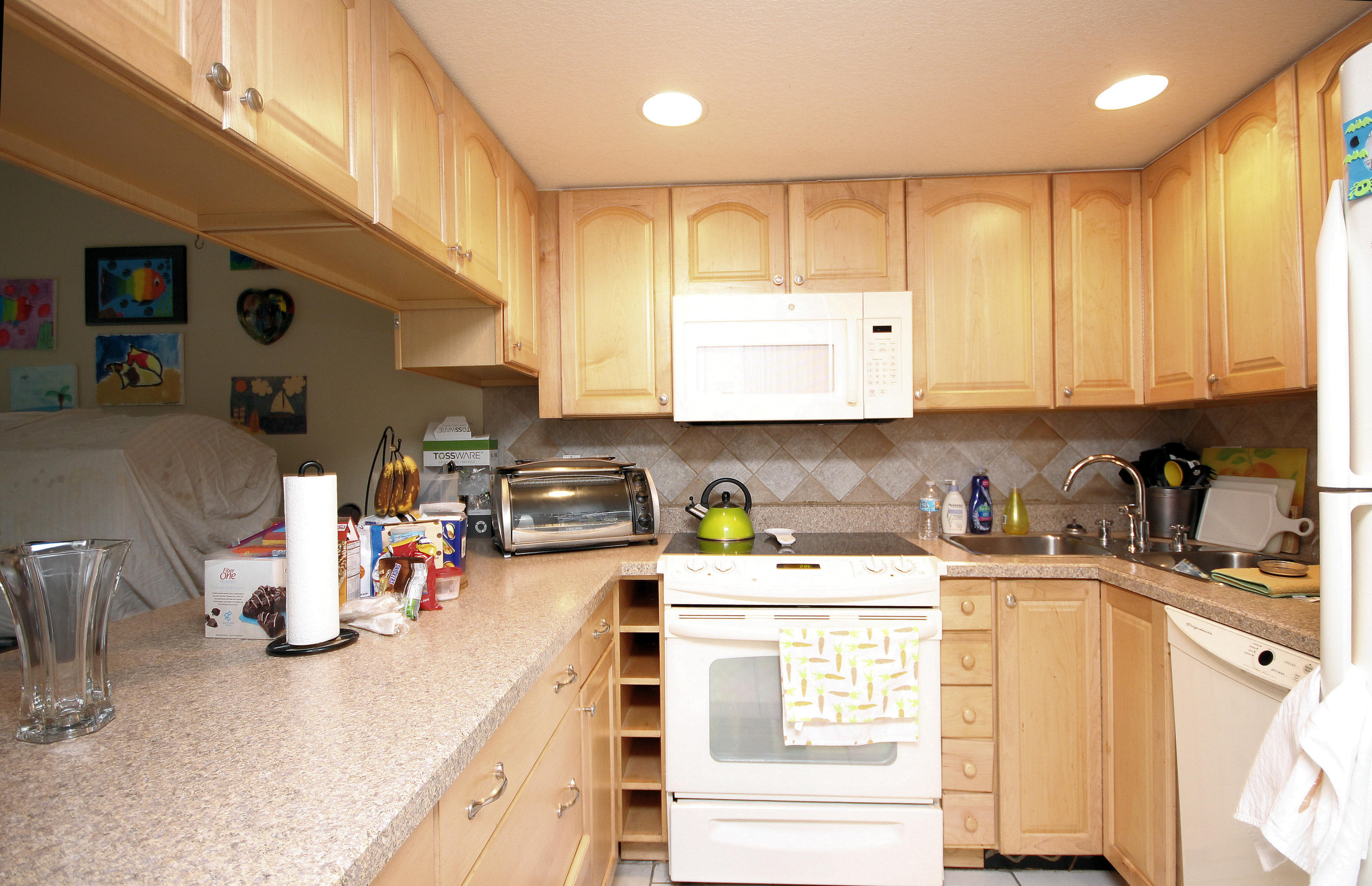 CHATEAU BY THE SEA - Residential