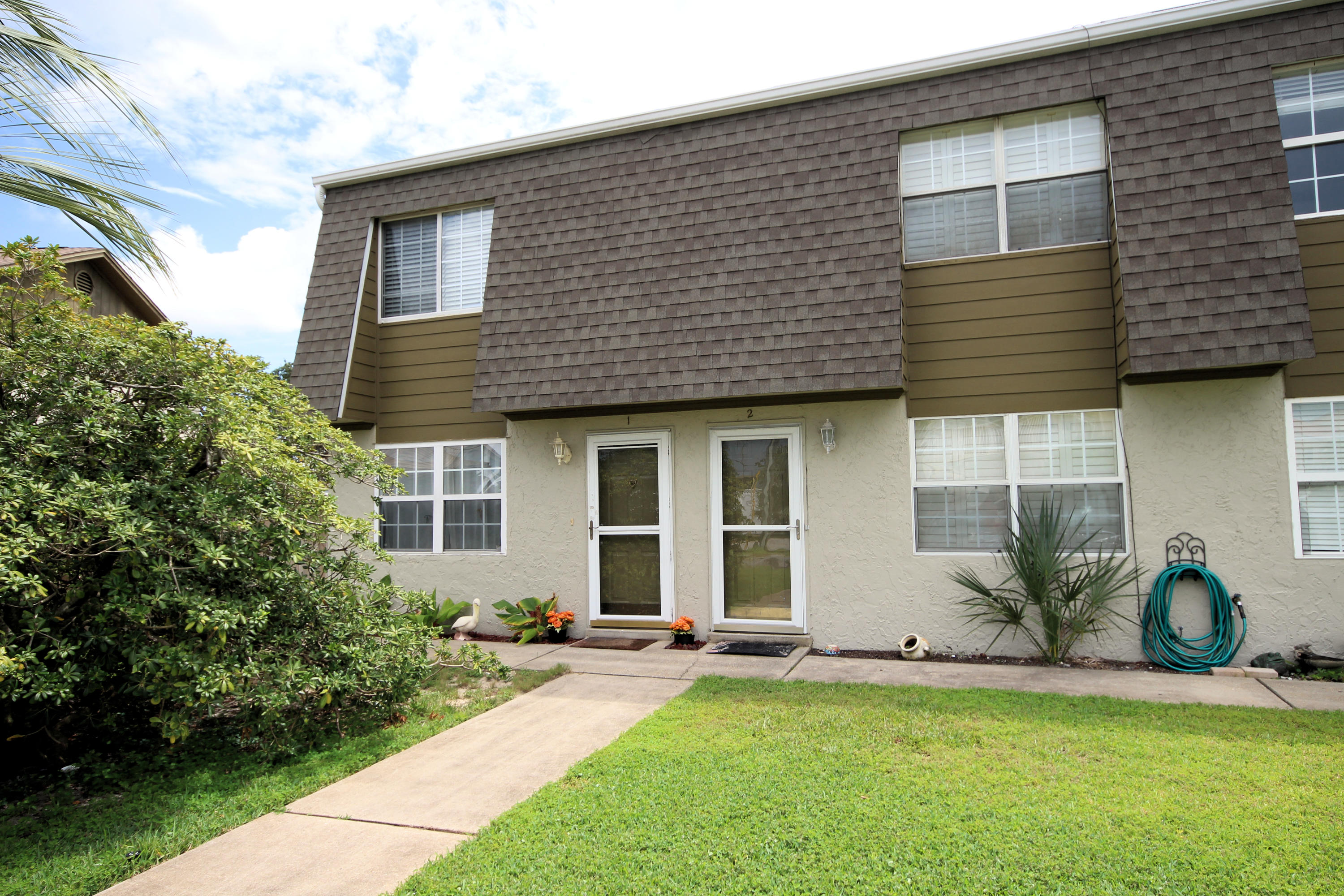 CHATEAU BY THE SEA - Residential