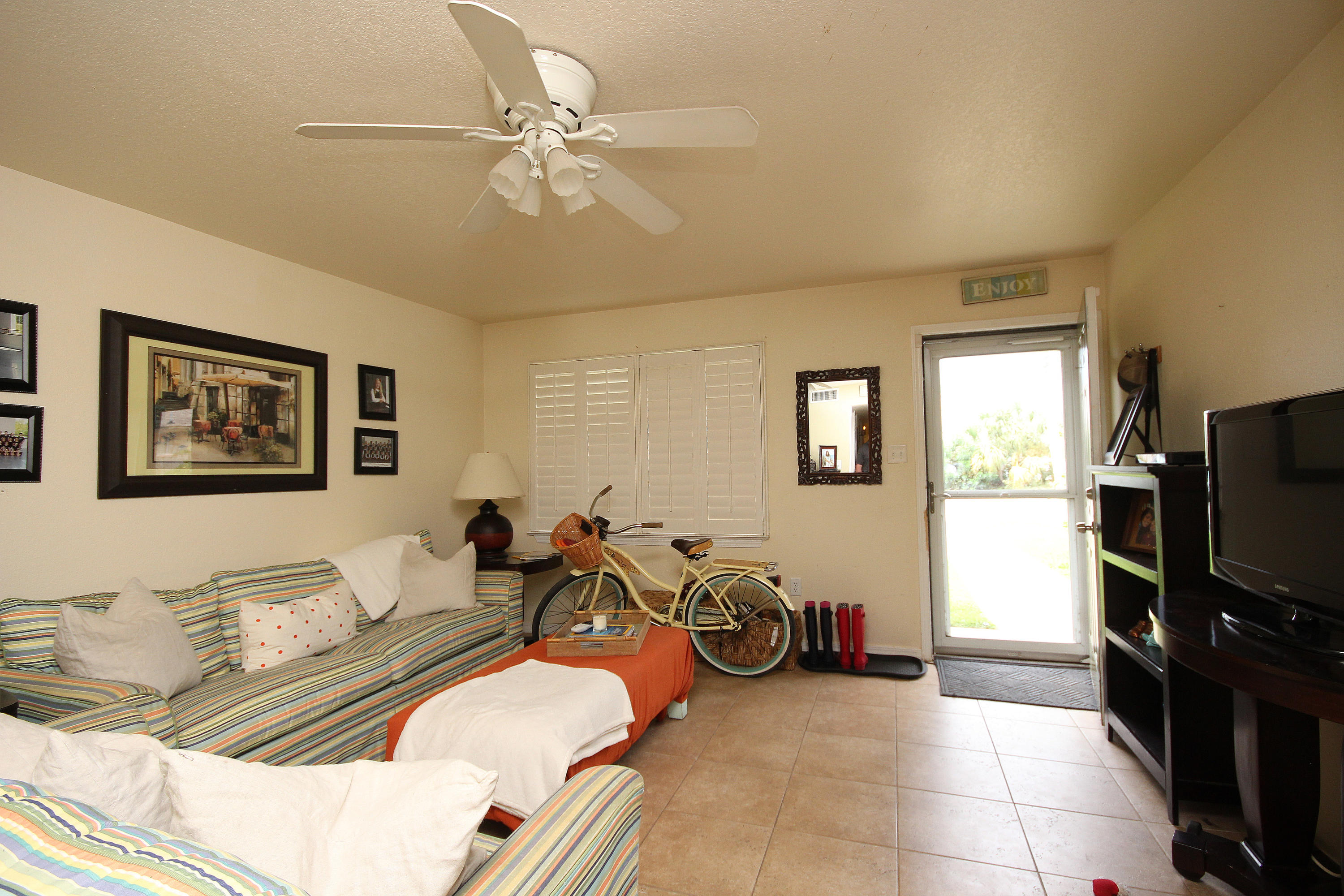 CHATEAU BY THE SEA - Residential