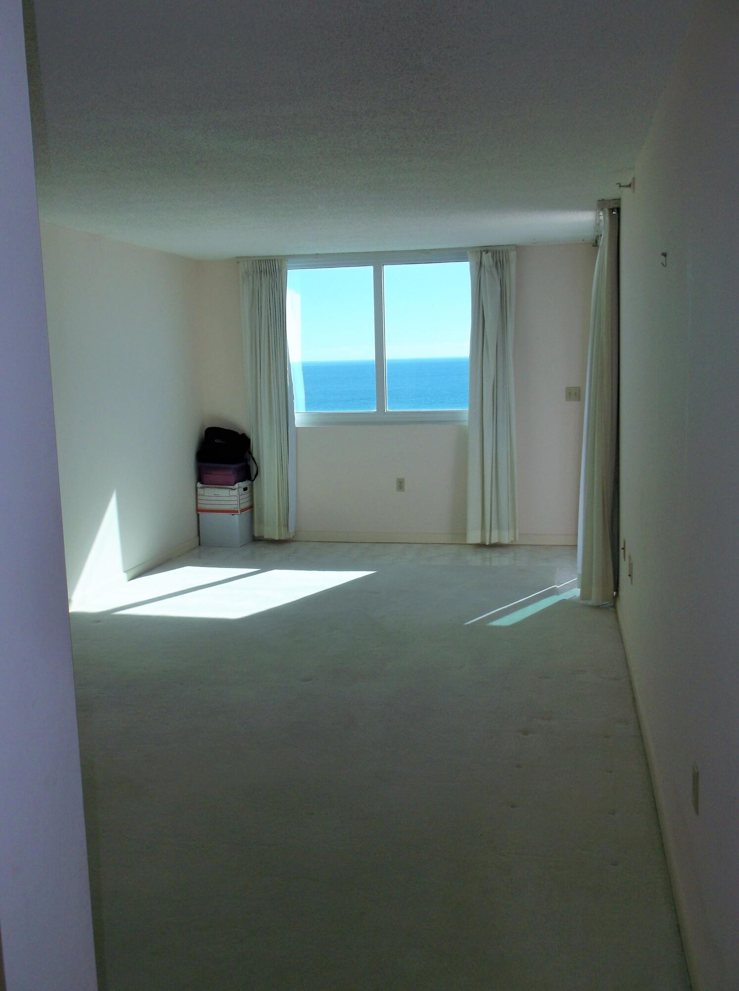 BREAKERS OF FWB PH 1 - Residential