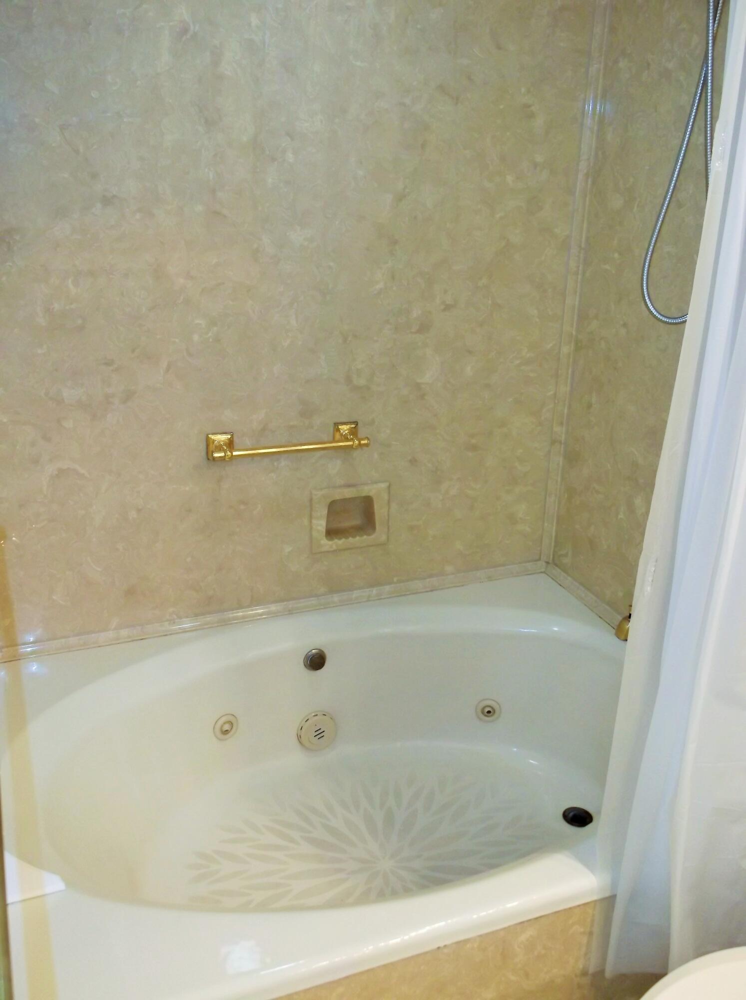 BREAKERS OF FWB PH 1 - Residential