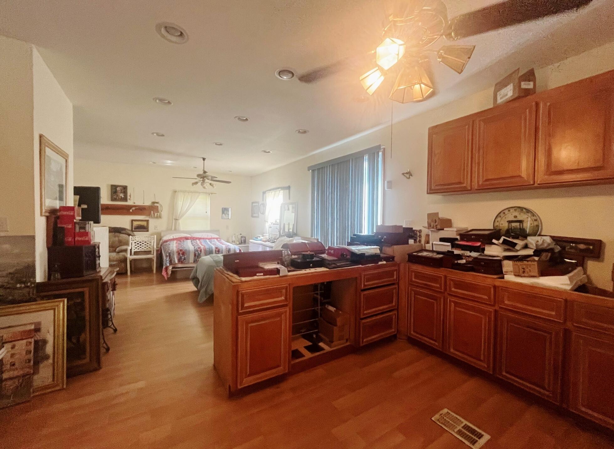 BAY GROVE - Residential