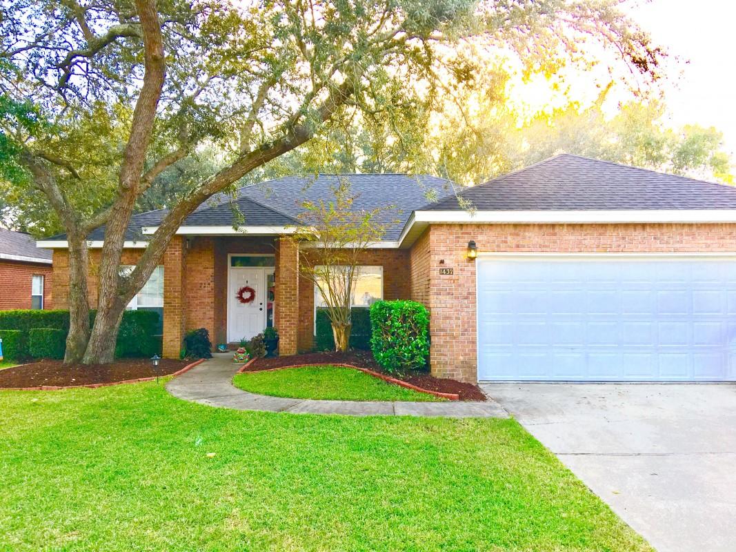 CROSSINGS AT BLUEWATER BAY - Residential