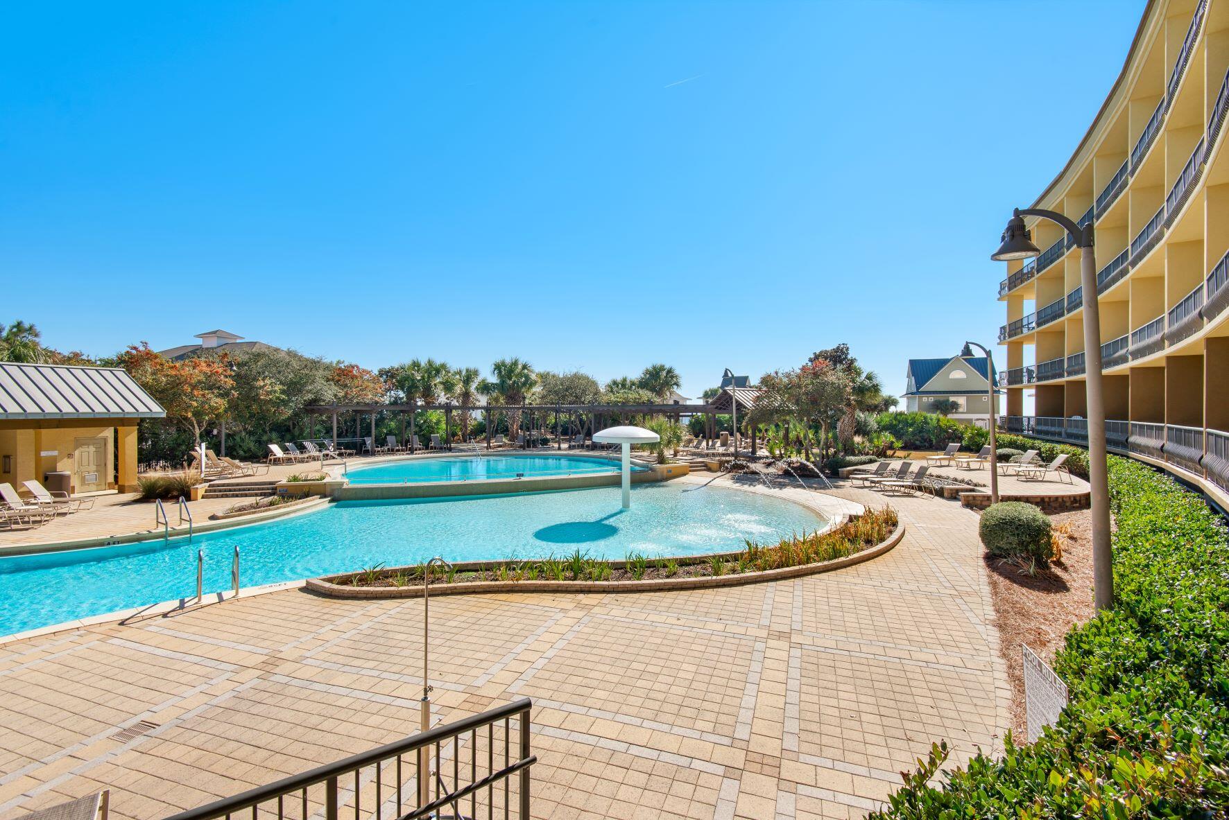 BEACH RESORT - Residential
