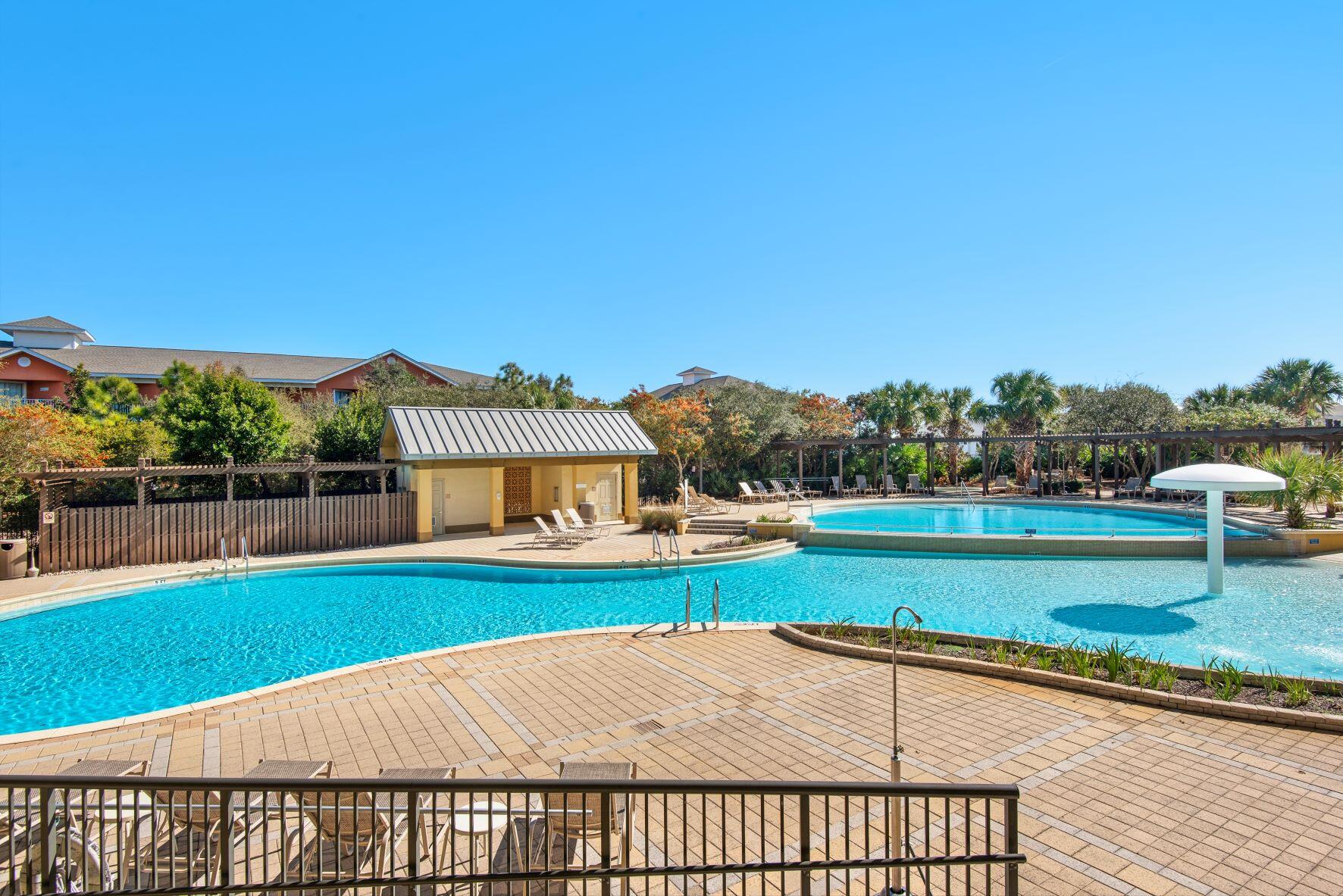 BEACH RESORT - Residential