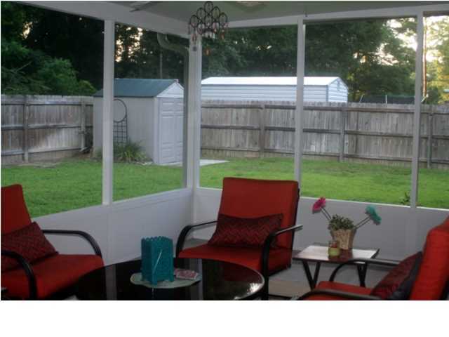 GOLDEN OAKS - Residential
