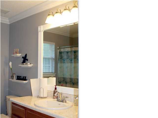 GOLDEN OAKS - Residential
