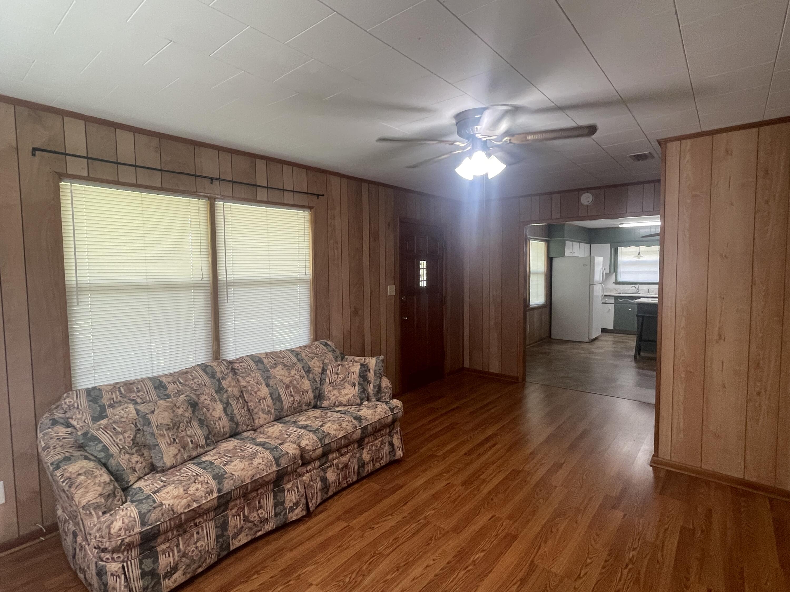 Metes & Bounds - Residential Lease