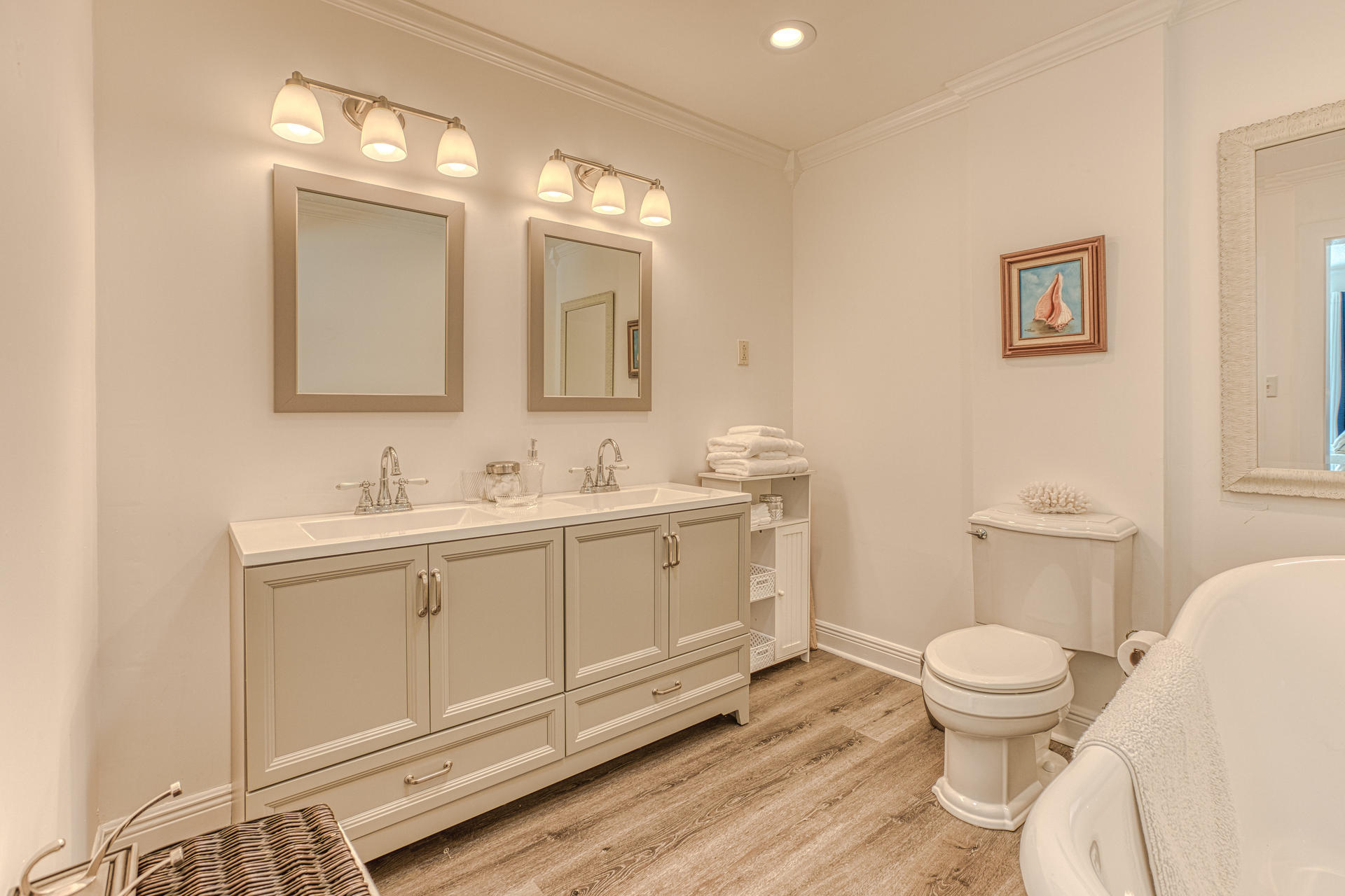 HOLIDAY ISLE - Residential