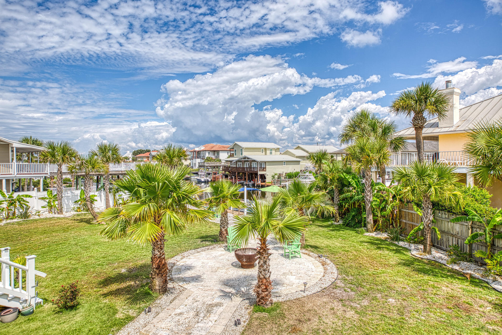 HOLIDAY ISLE - Residential